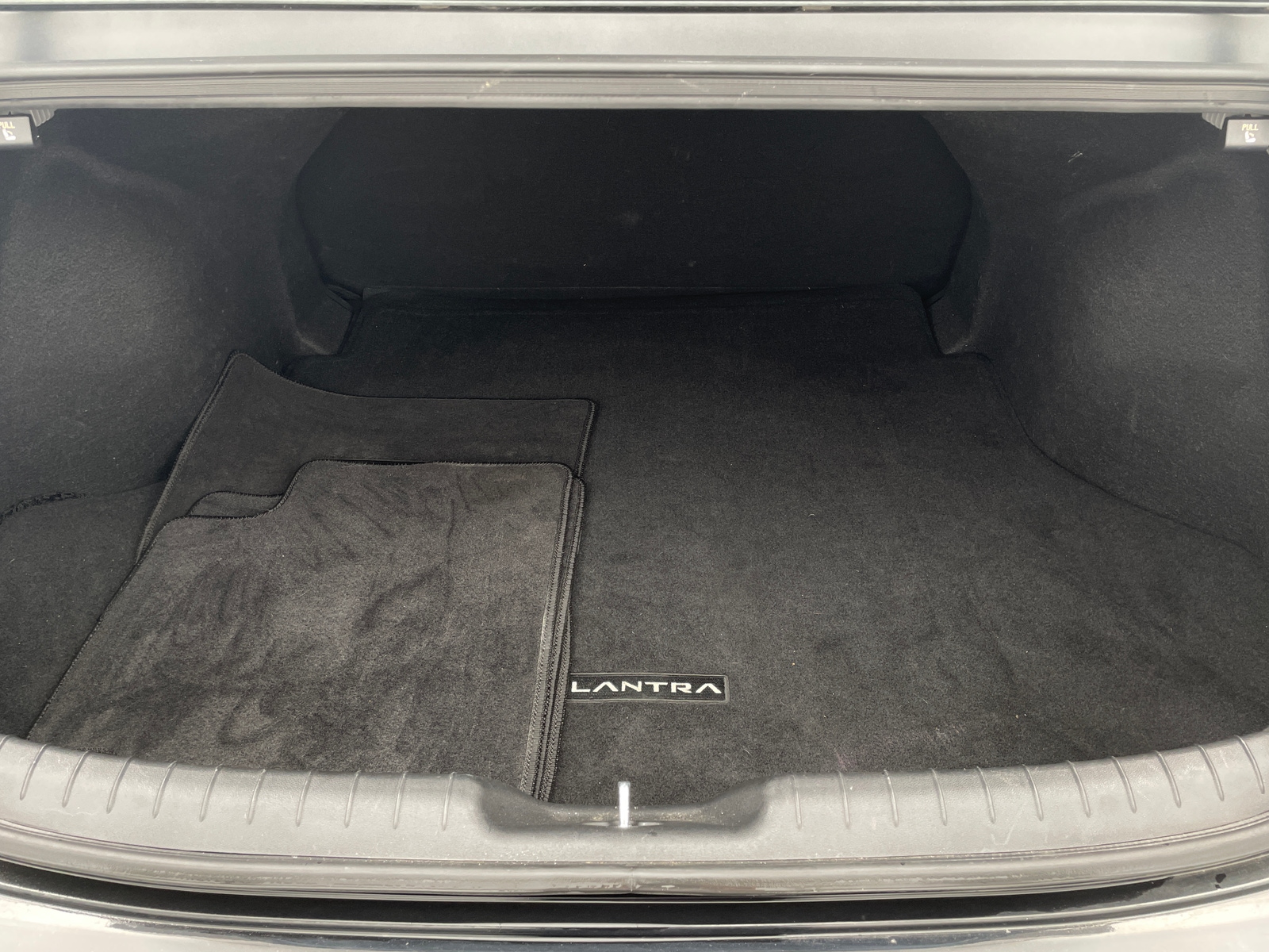 Thumbnail: 2023 Hyundai Elantra - 7