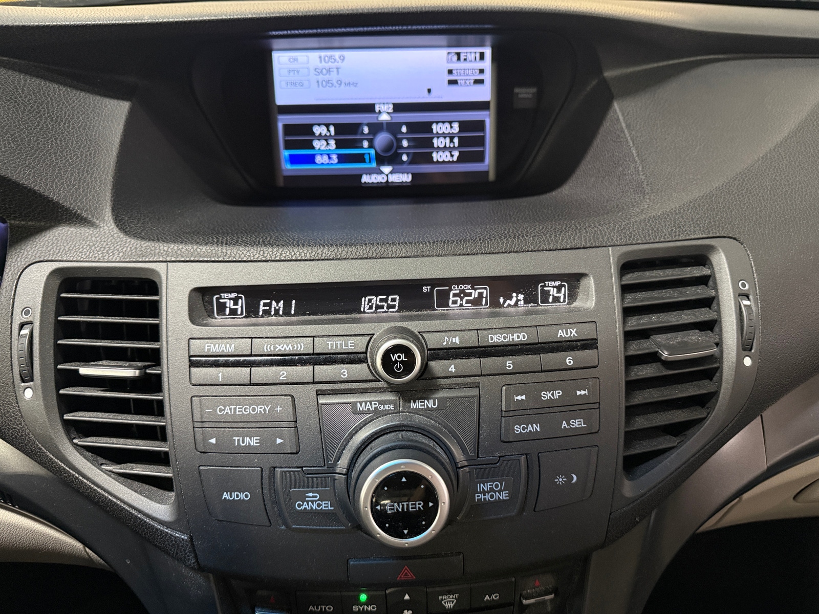 Thumbnail: 2013 Acura TSX - 3