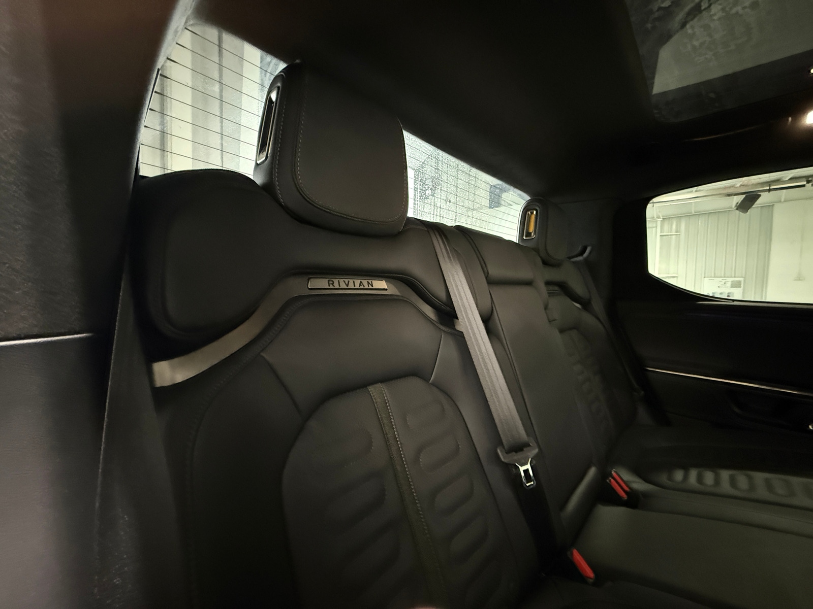 Thumbnail: 2022 Rivian R1T - 5