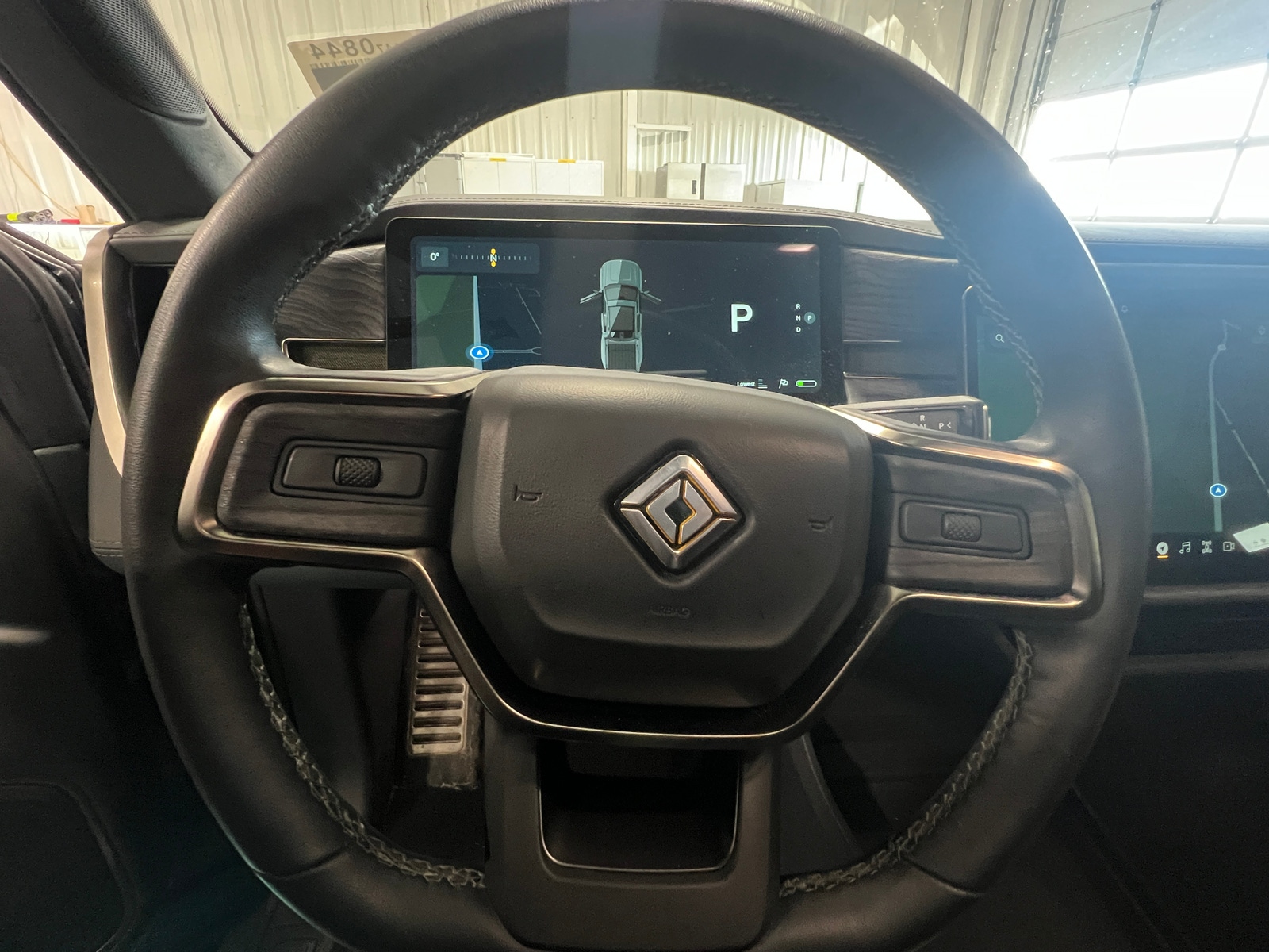 Thumbnail: 2022 Rivian R1T - 4