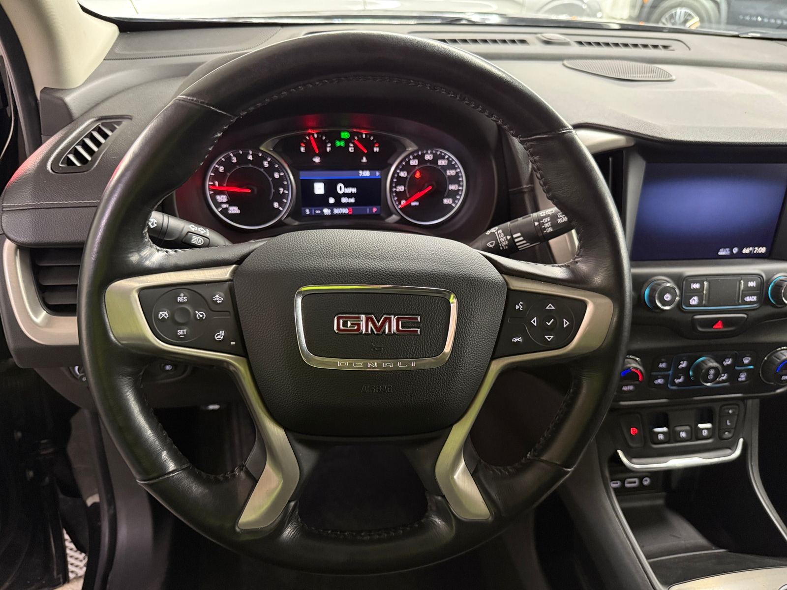 Thumbnail: 2020 GMC Terrain - 4
