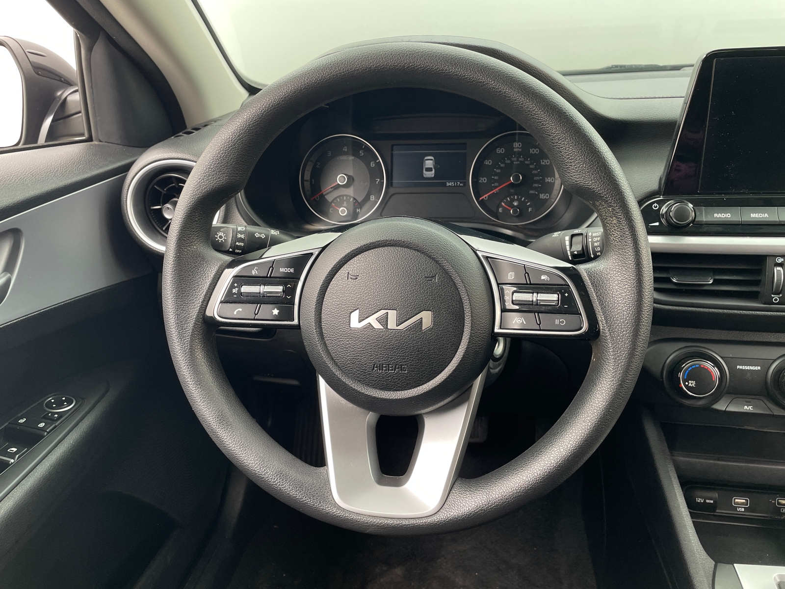 Thumbnail: 2024 Kia Forte - 5