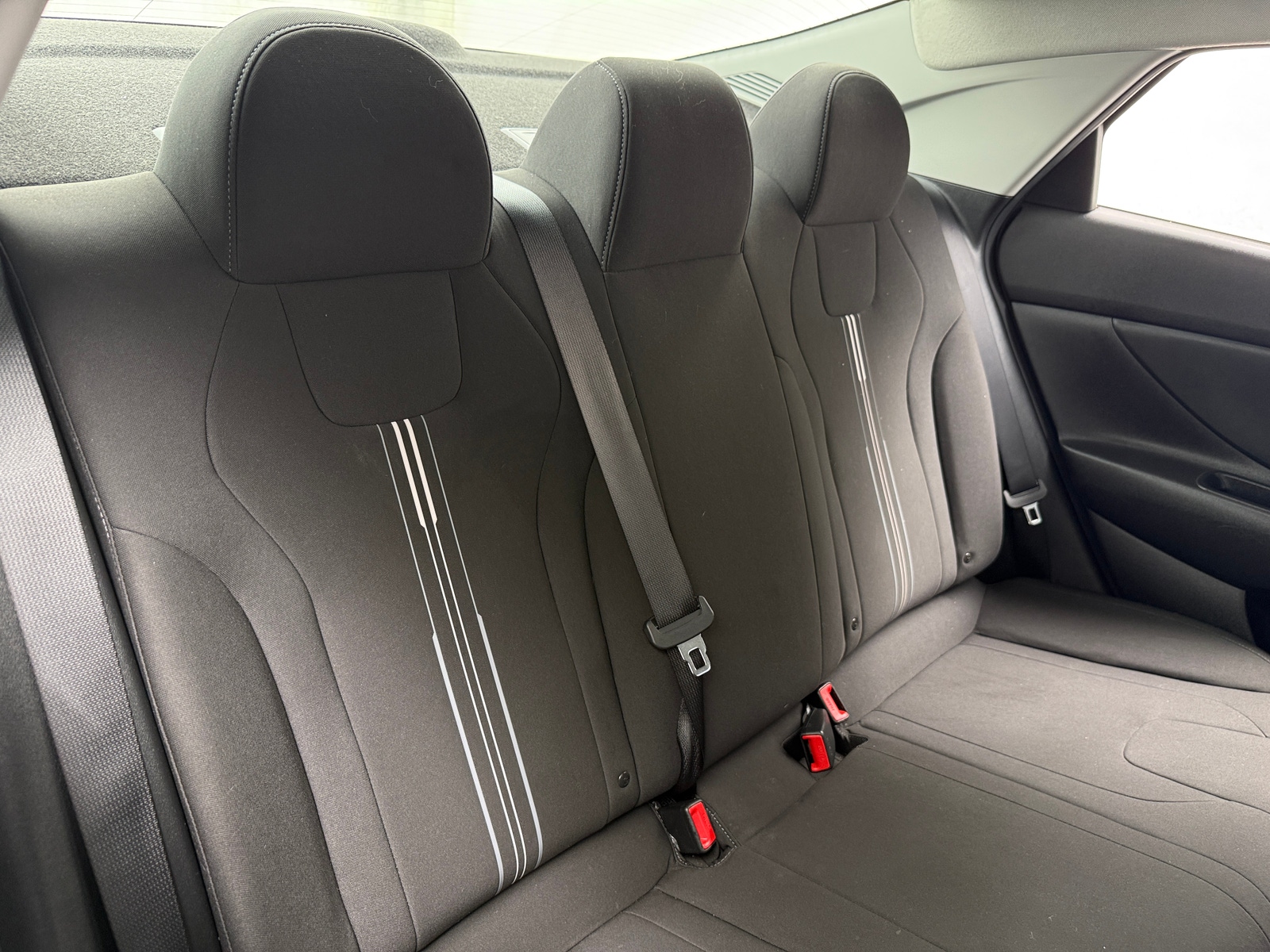 Thumbnail: 2022 Hyundai Elantra - 6