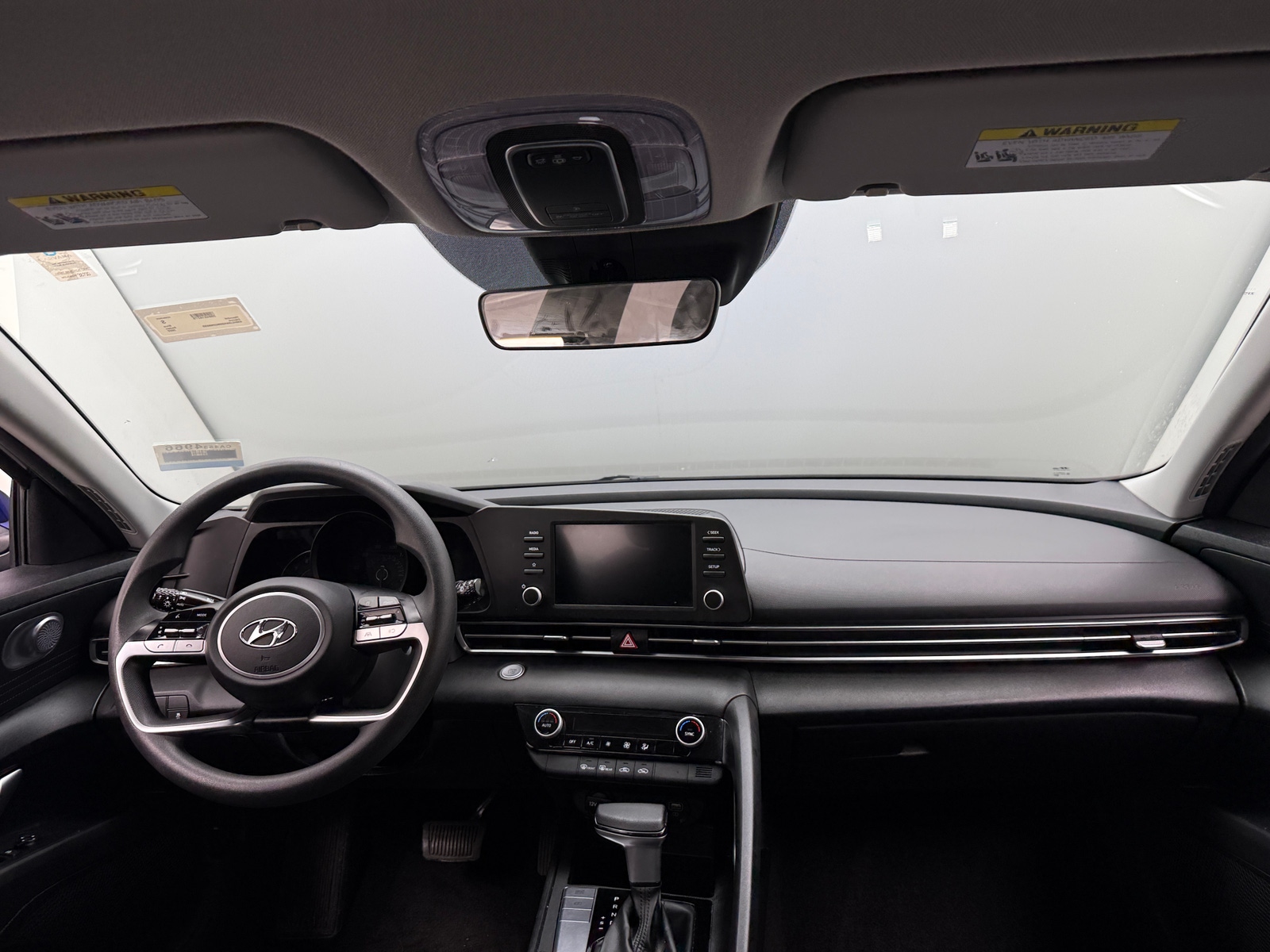 Thumbnail: 2022 Hyundai Elantra - 3