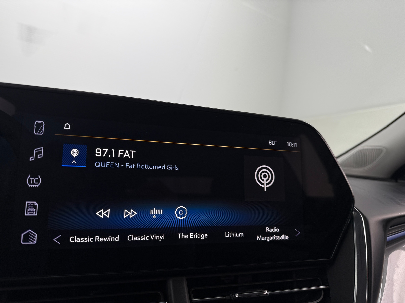 Thumbnail: 2025 Chevrolet Trax - 4