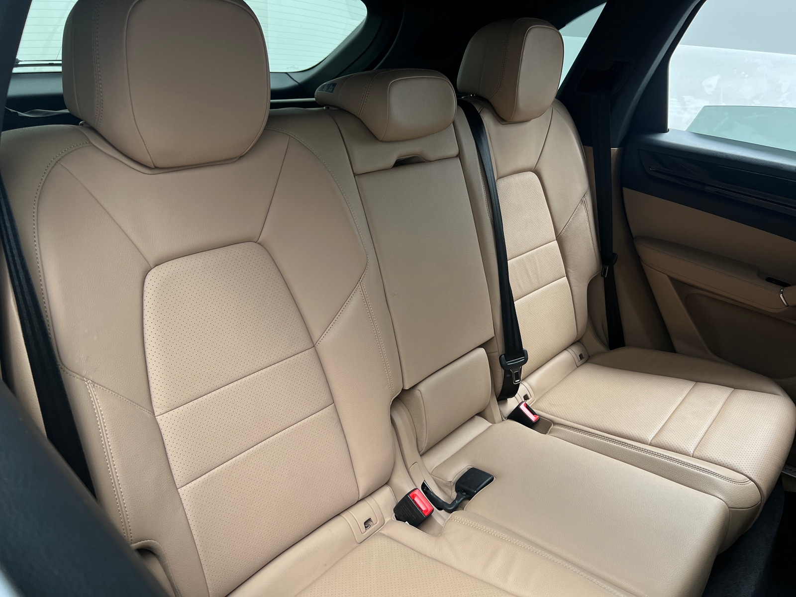 Thumbnail: 2023 Porsche Cayenne - 5