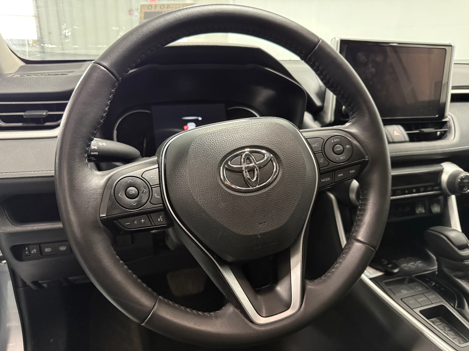 Thumbnail: 2025 Toyota RAV4 - 5