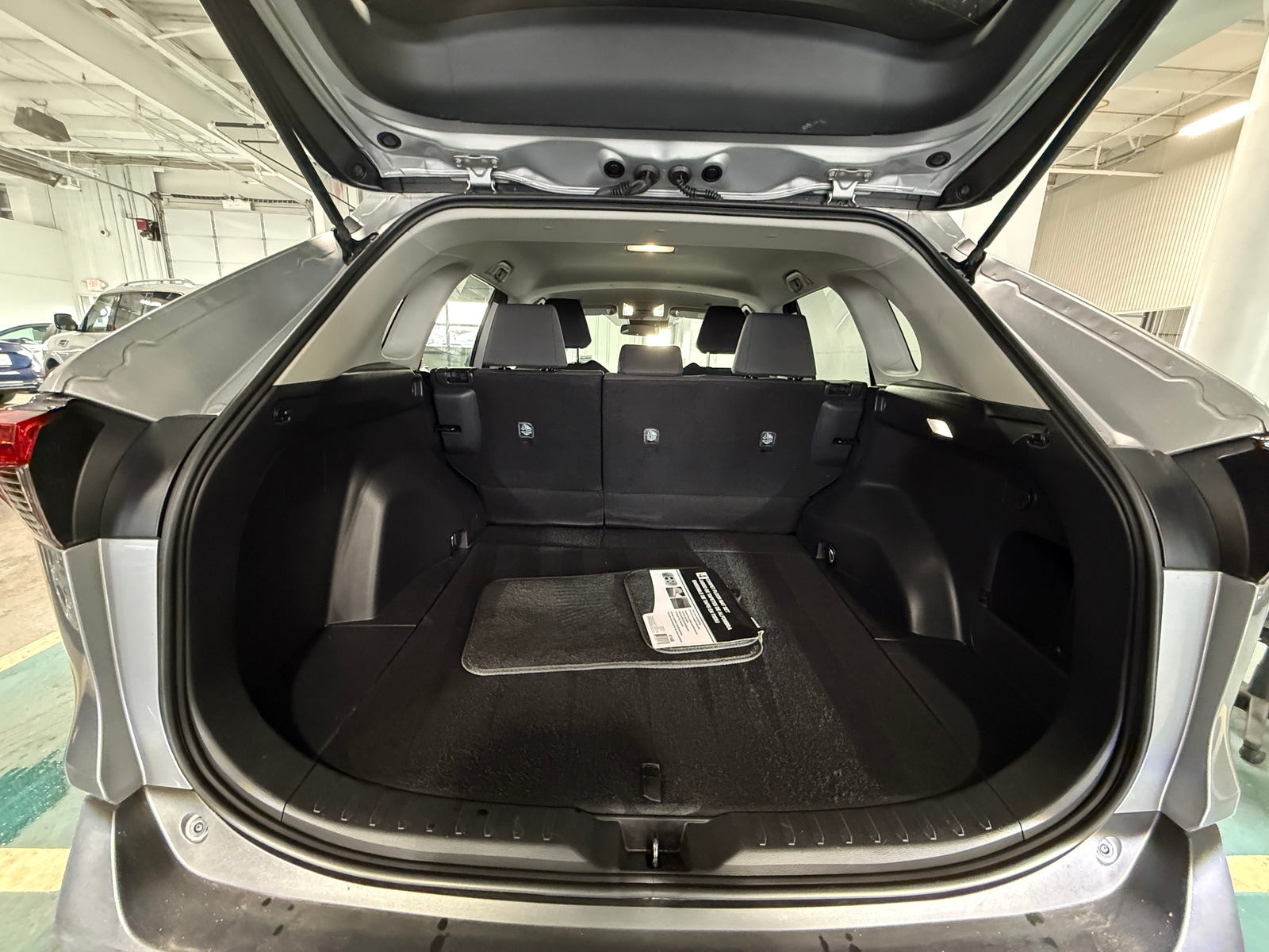 Thumbnail: 2025 Toyota RAV4 - 7