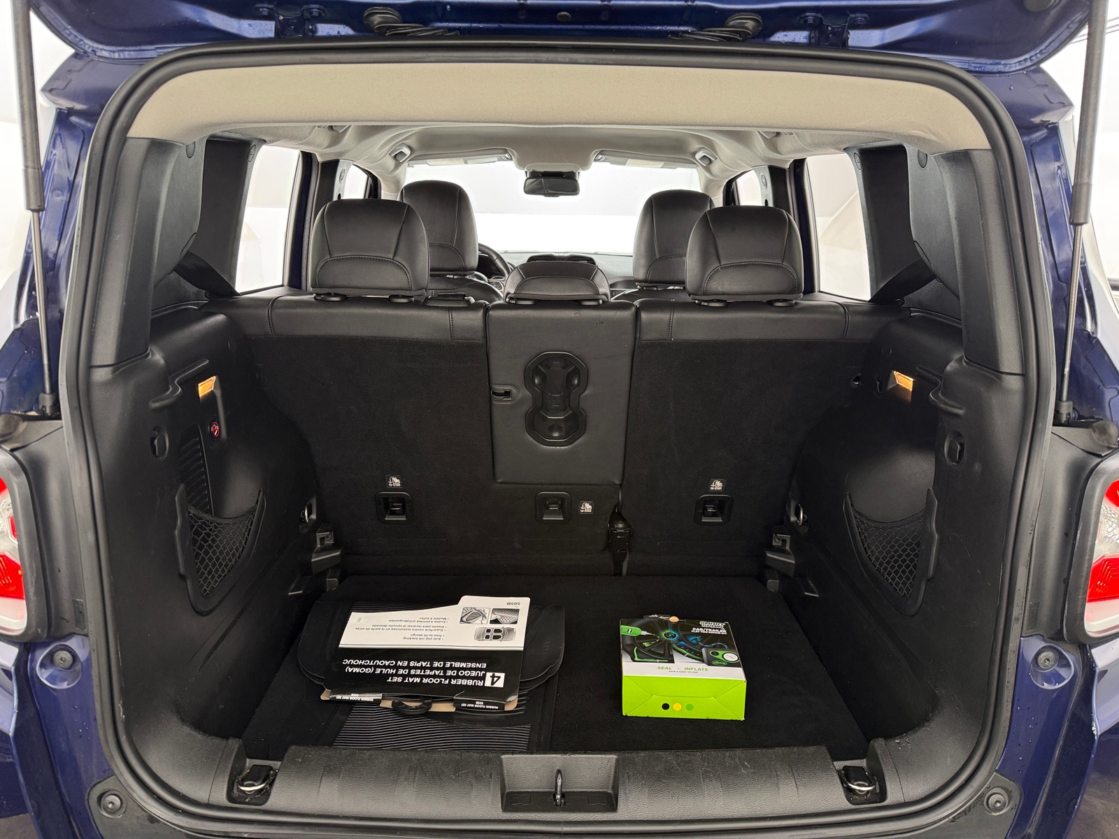 Thumbnail: 2017 Jeep Renegade - 6