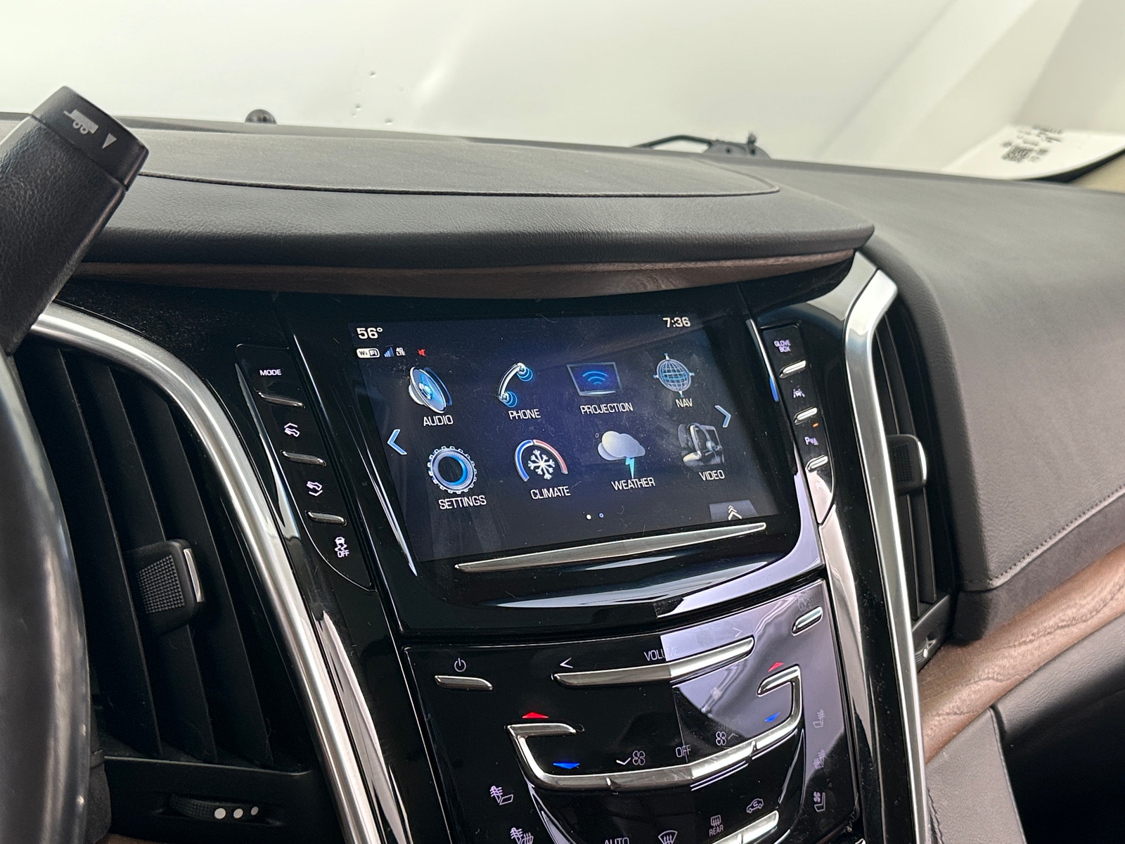 Thumbnail: 2019 Cadillac Escalade - 3