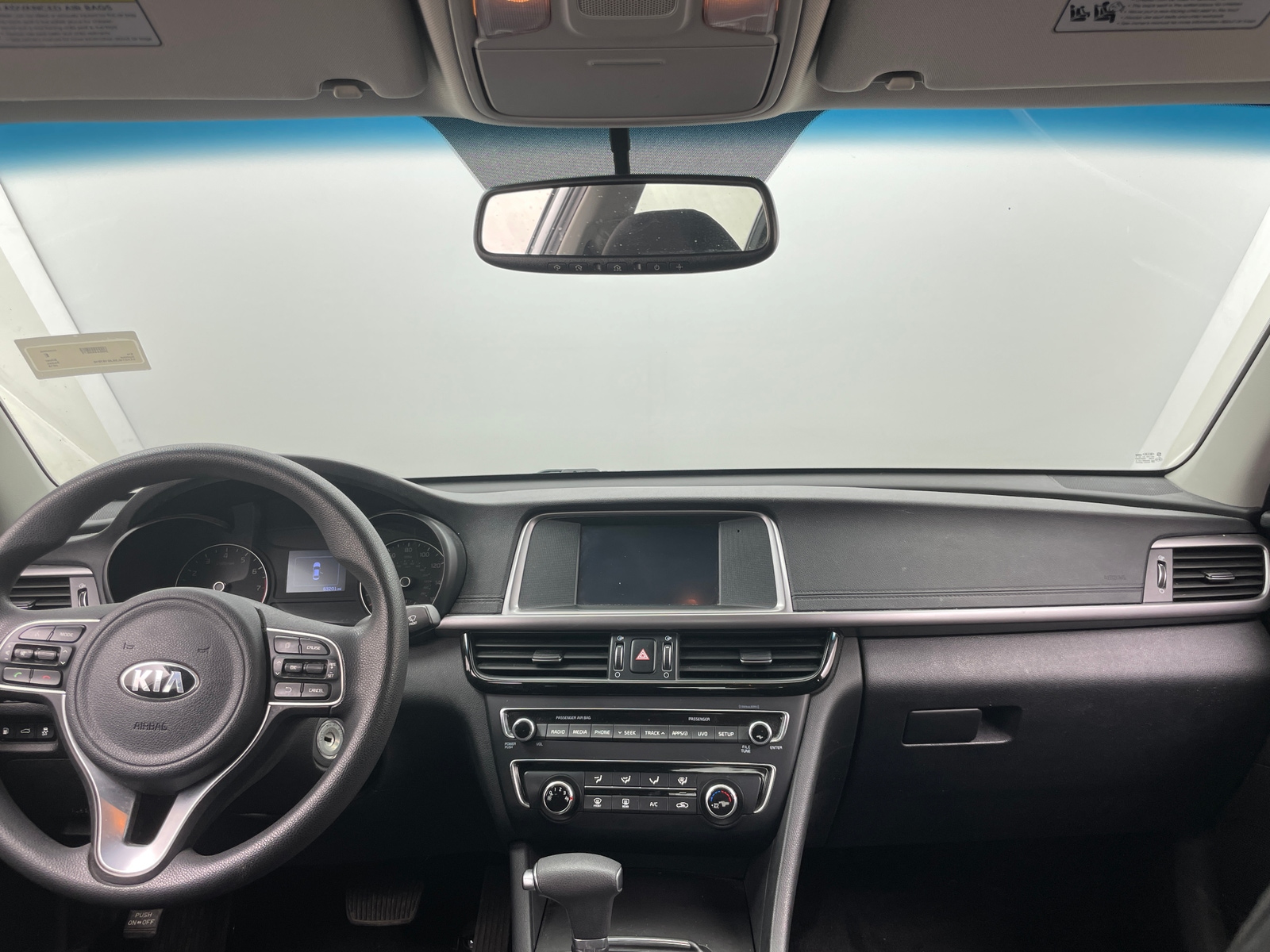 Thumbnail: 2018 Kia Optima - 3