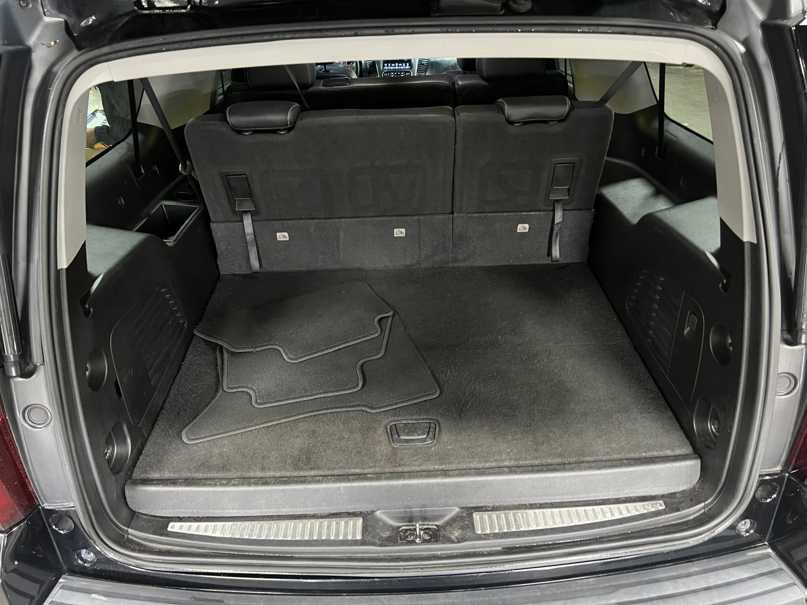 Thumbnail: 2018 Chevrolet Suburban - 6