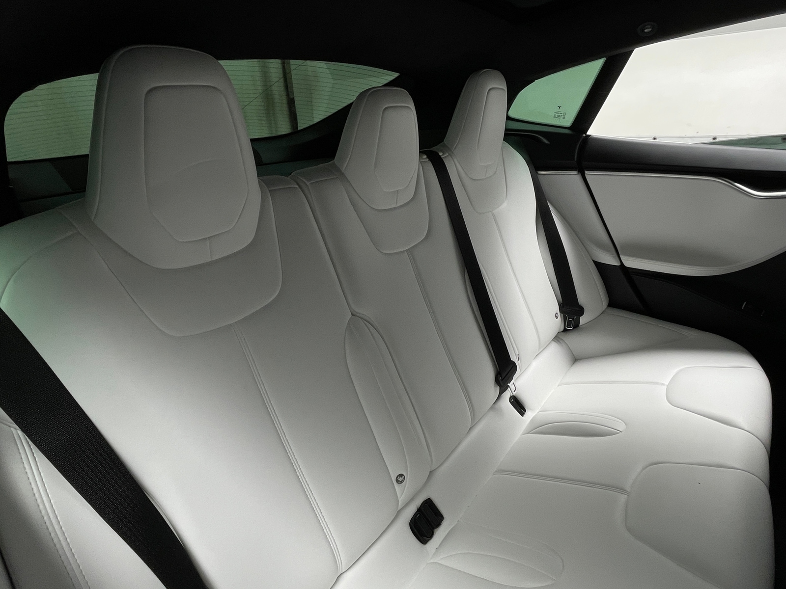 Thumbnail: 2017 Tesla Model S - 5