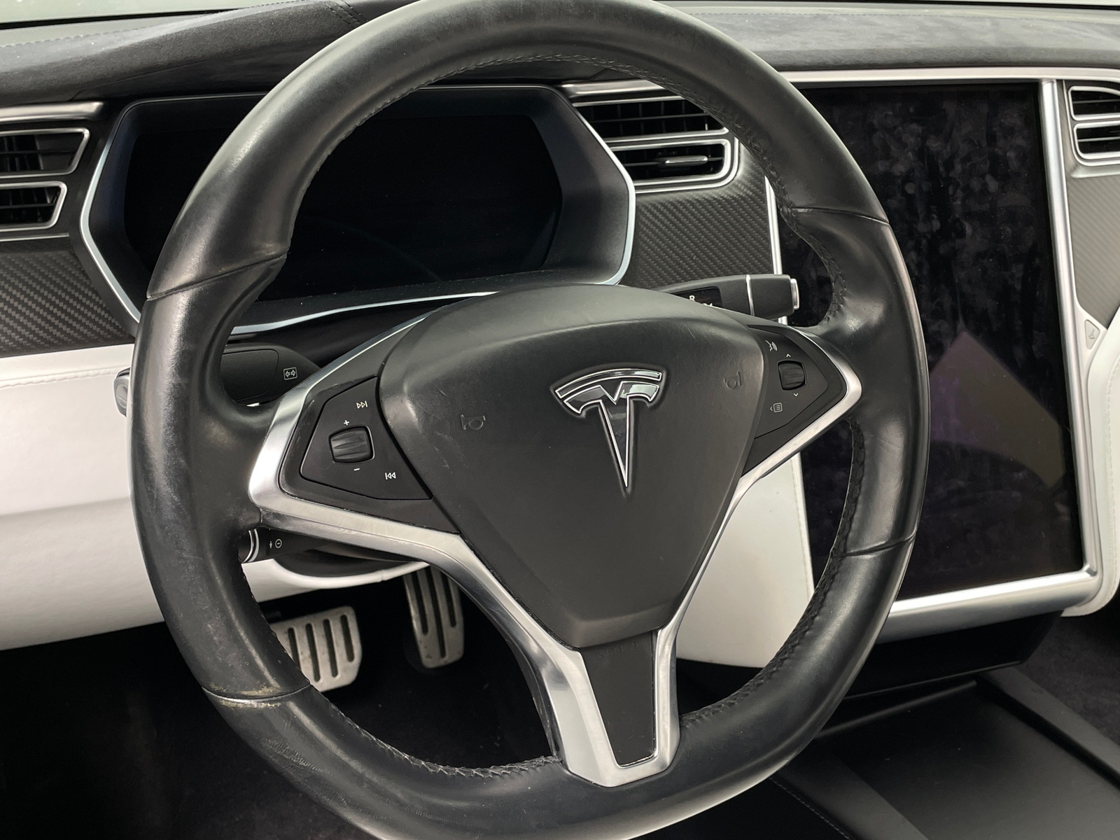 Thumbnail: 2017 Tesla Model S - 4