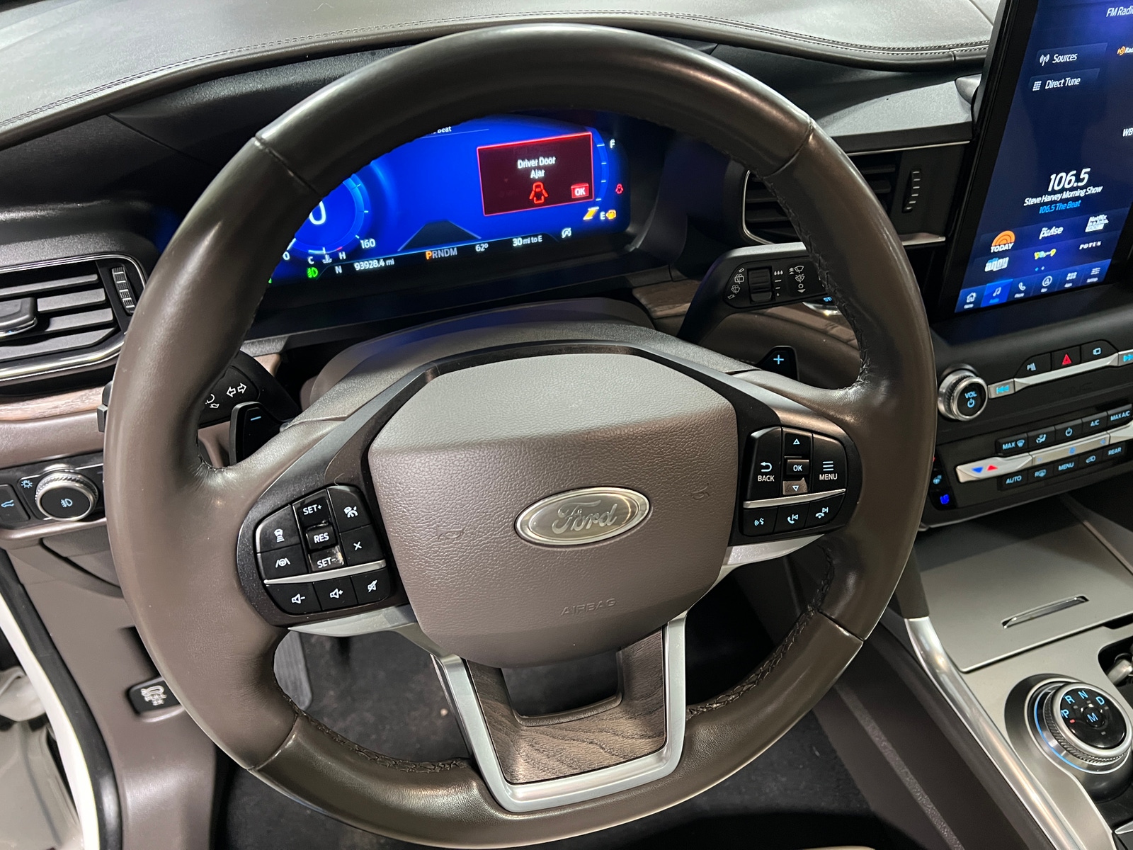 Thumbnail: 2020 Ford Explorer - 4