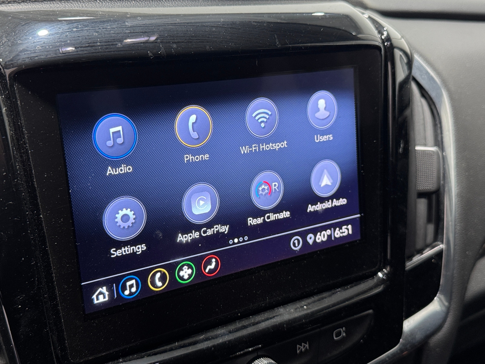 Thumbnail: 2020 Chevrolet Traverse - 4