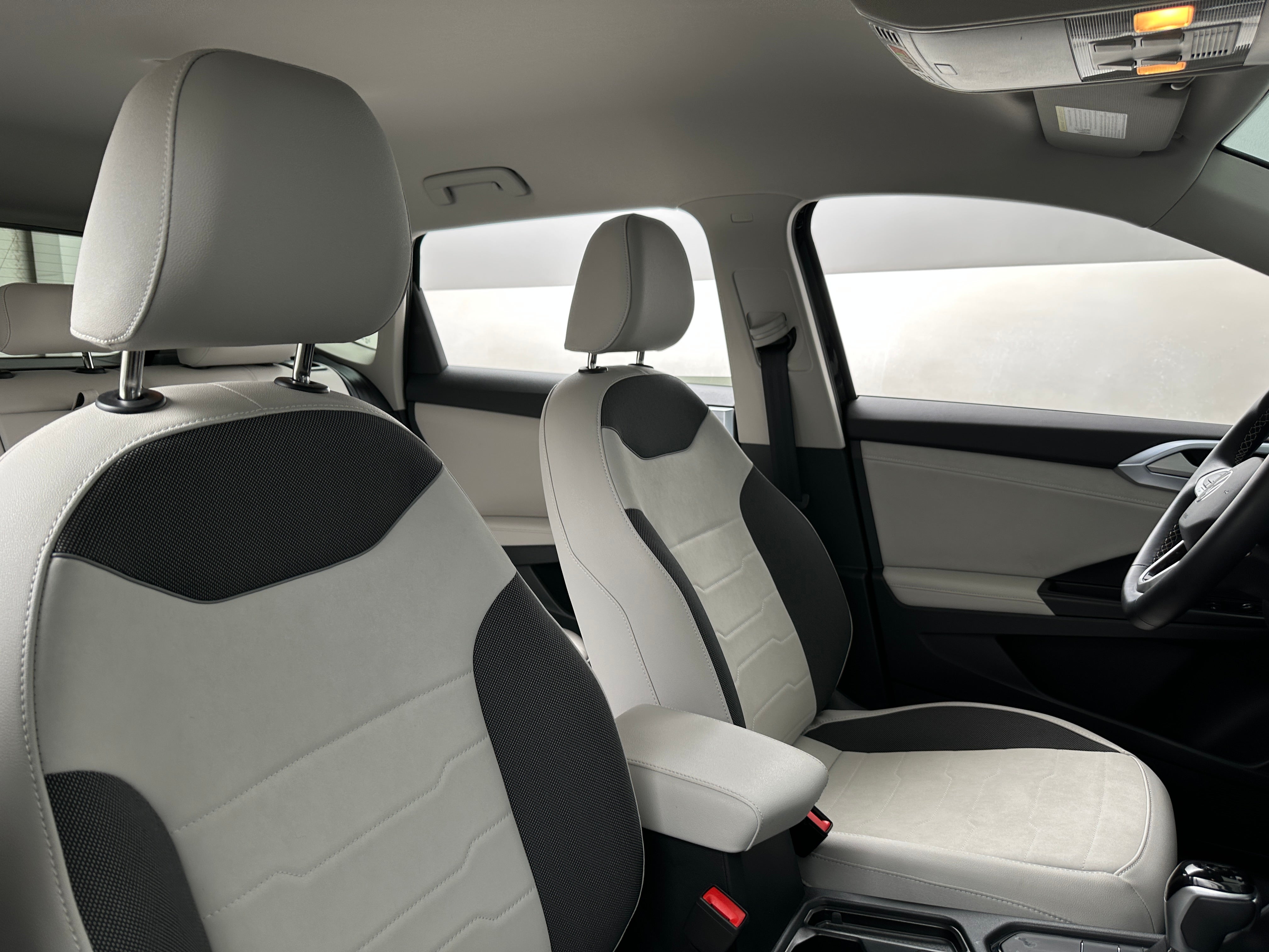 2025 Volkswagen Taos