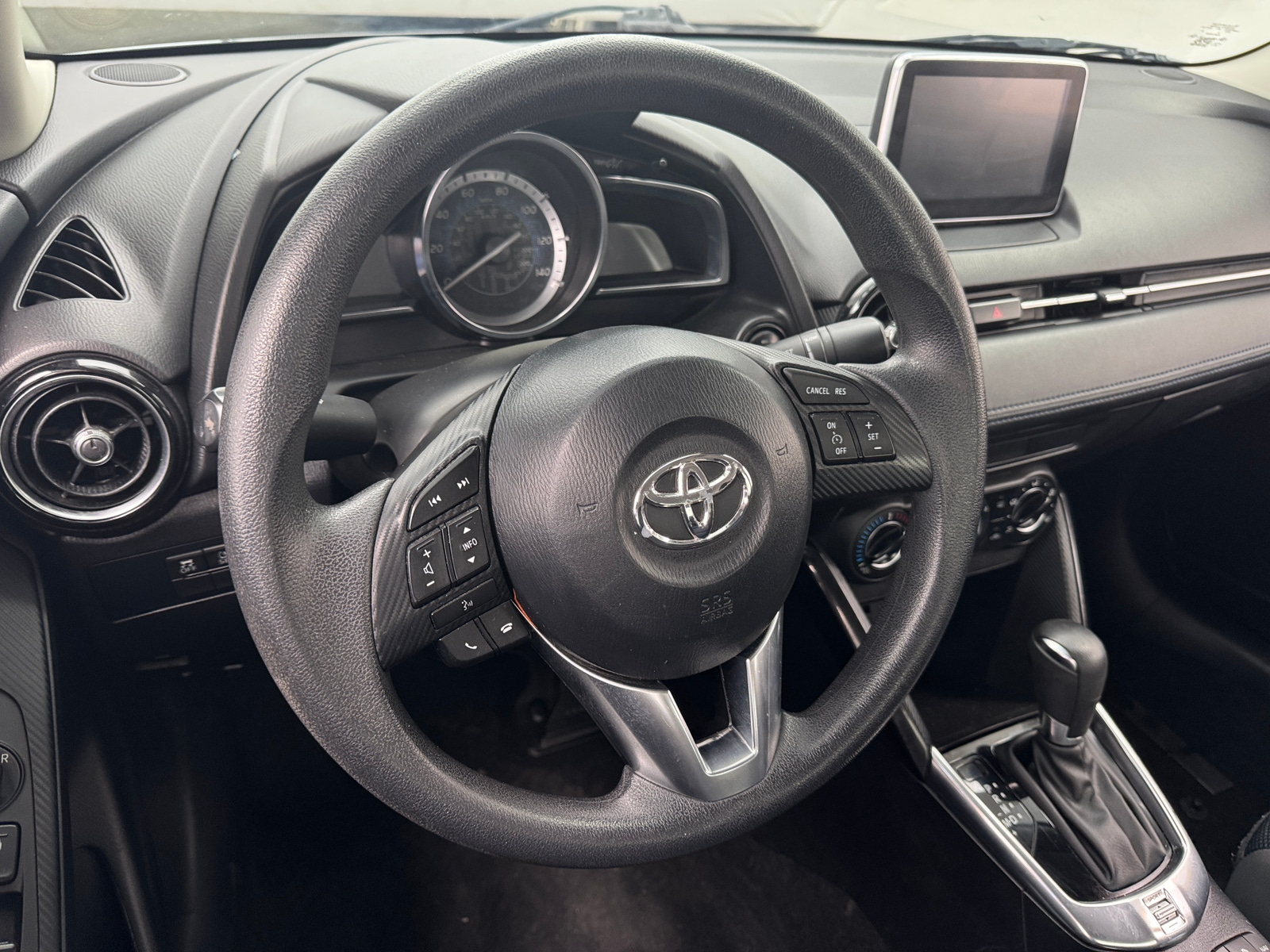 Thumbnail: 2017 Toyota Yaris iA - 5