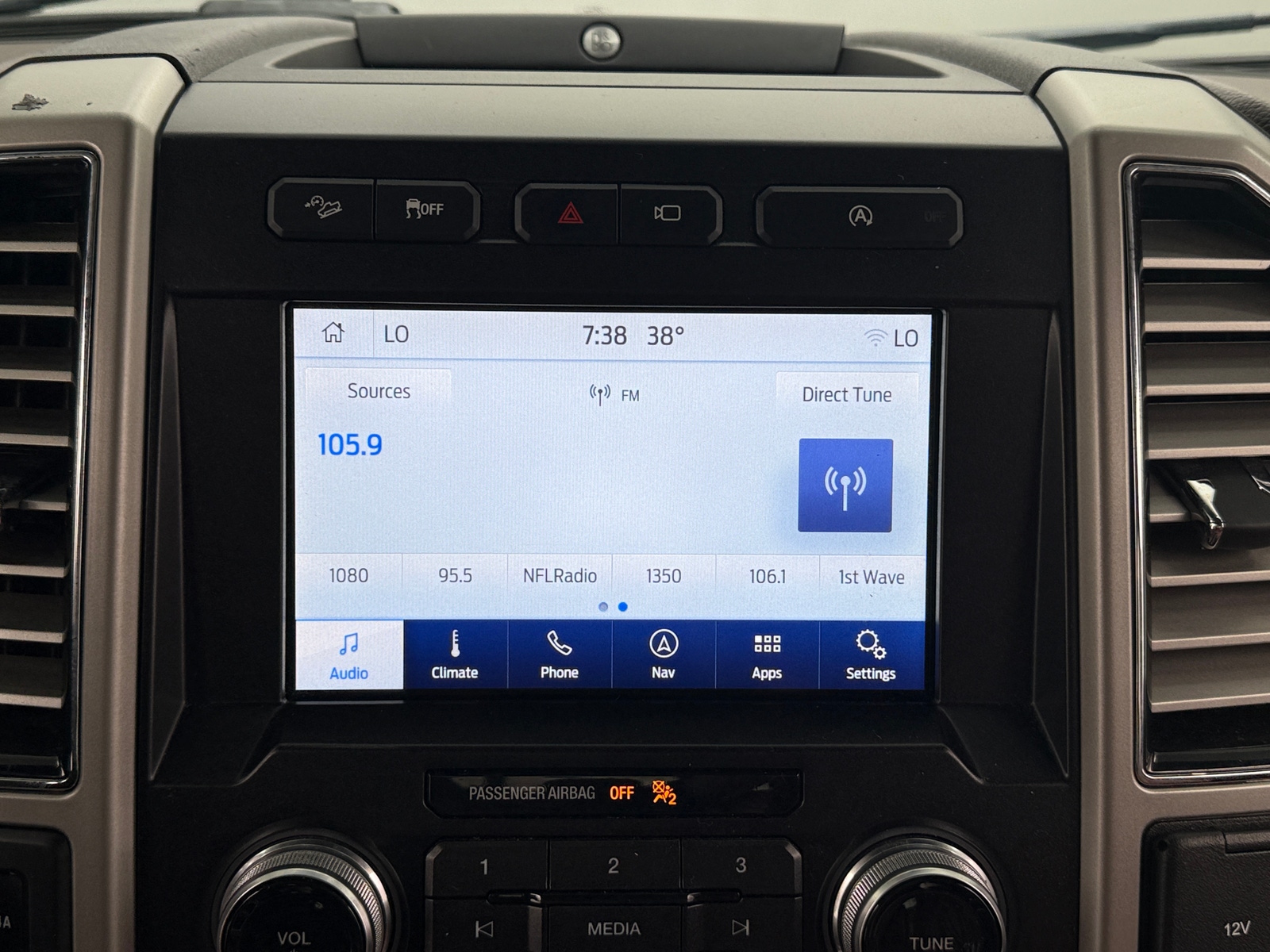 Thumbnail: 2019 Ford Econoline - 3