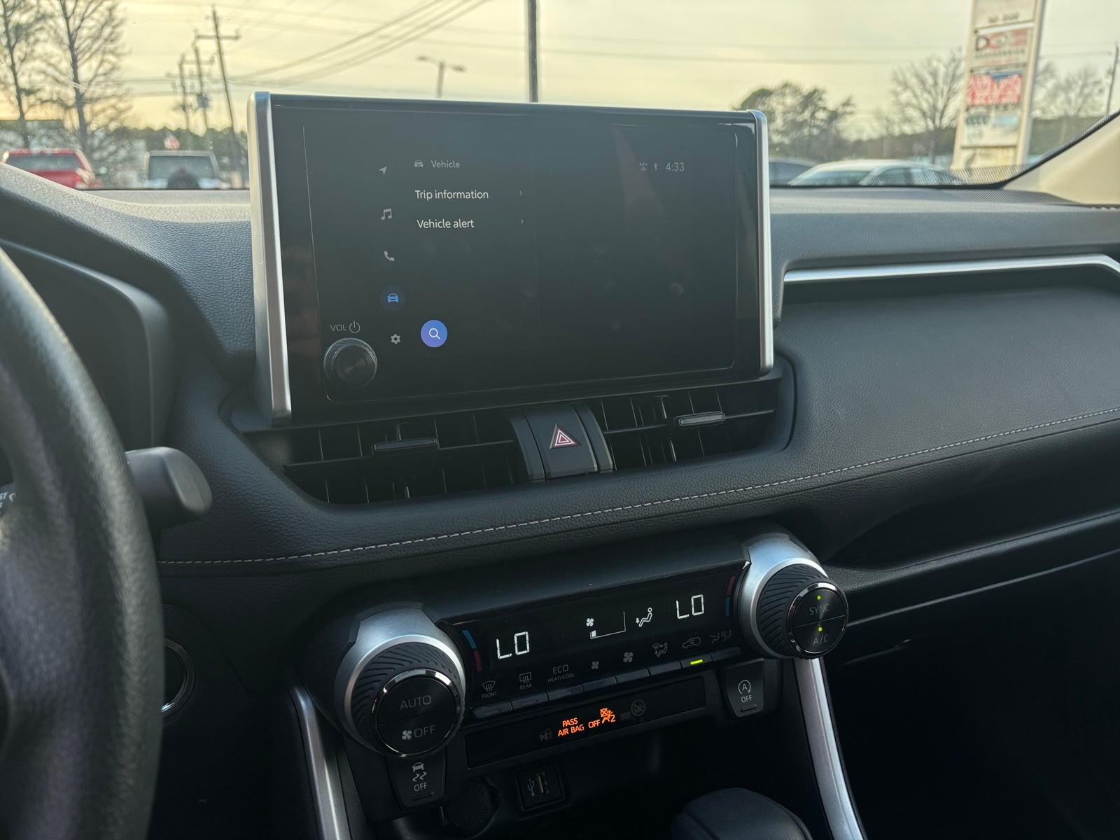 Thumbnail: 2025 Toyota RAV4 - 4