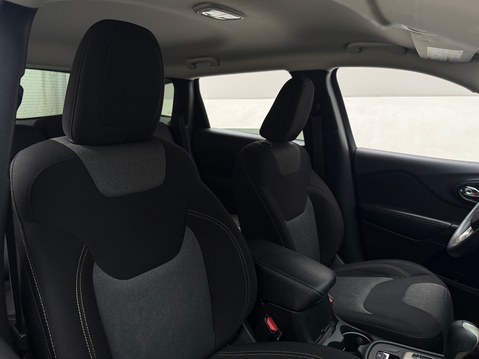 Thumbnail: 2016 Jeep Cherokee - 2