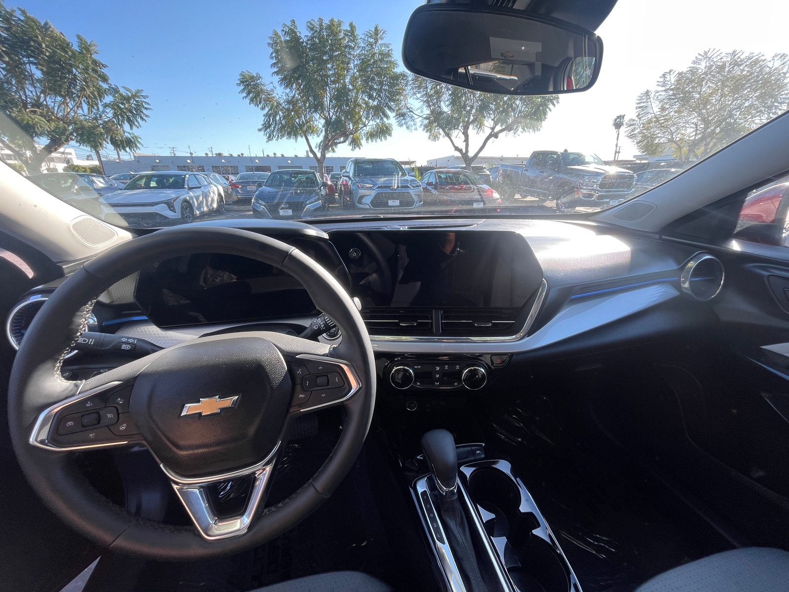 Thumbnail: 2025 Chevrolet Trax - 3