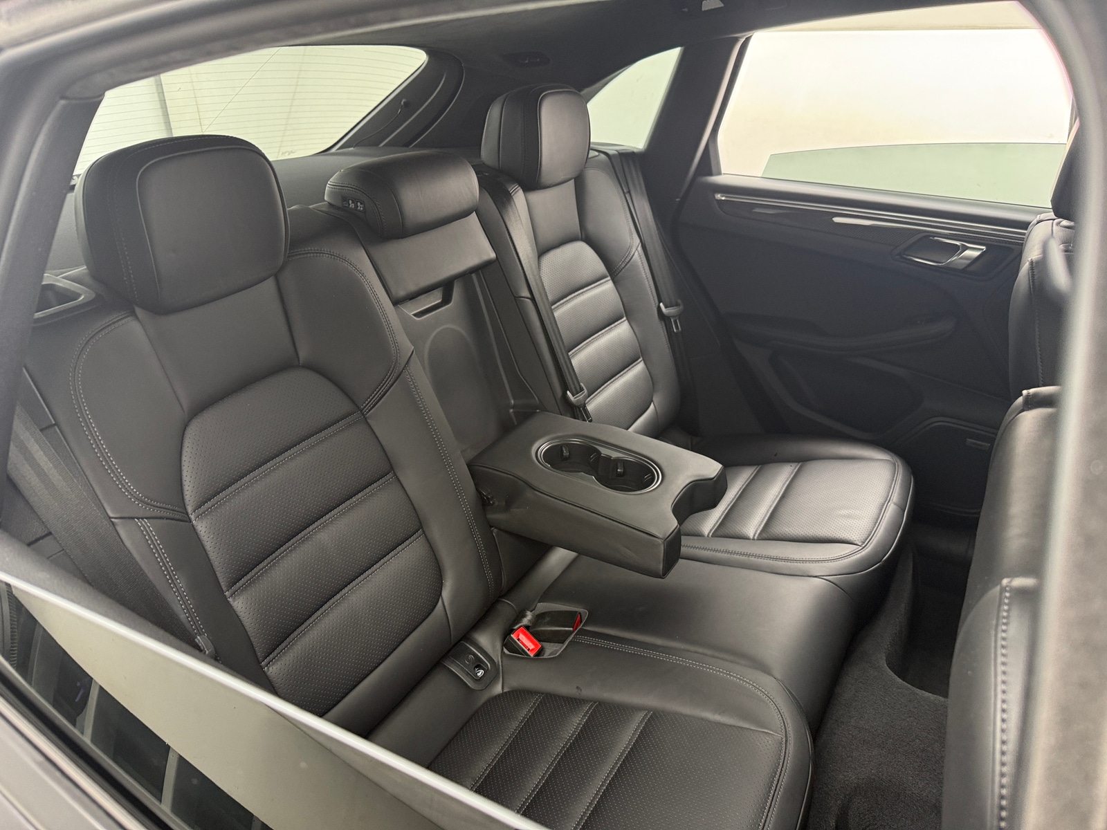 Thumbnail: 2018 Porsche Macan - 5