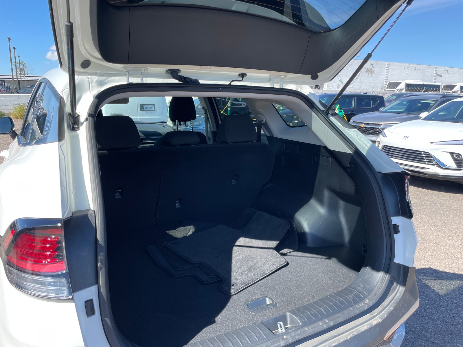 Thumbnail: 2025 Kia Sportage - 6