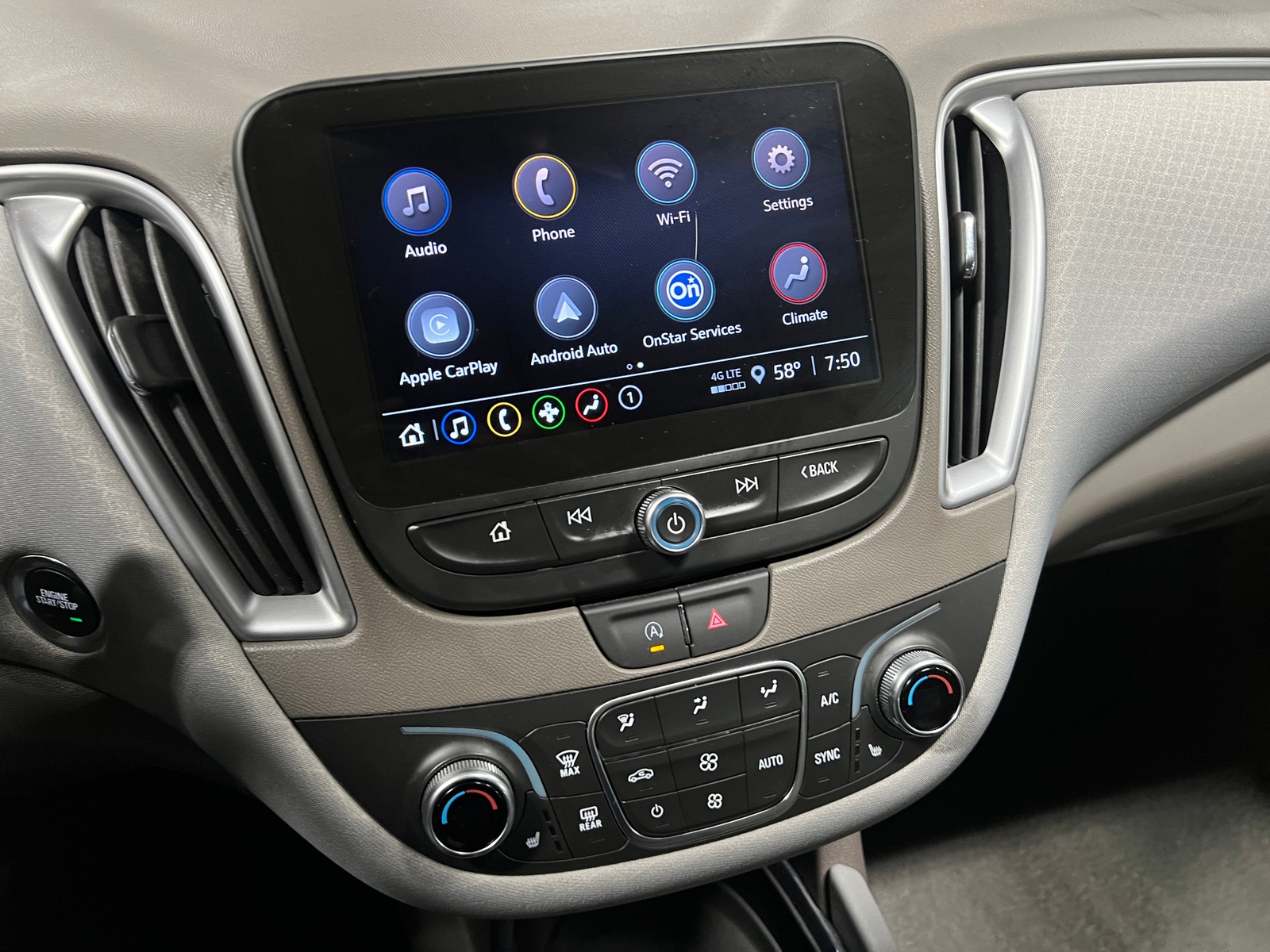 Thumbnail: 2025 Chevrolet Malibu - 4