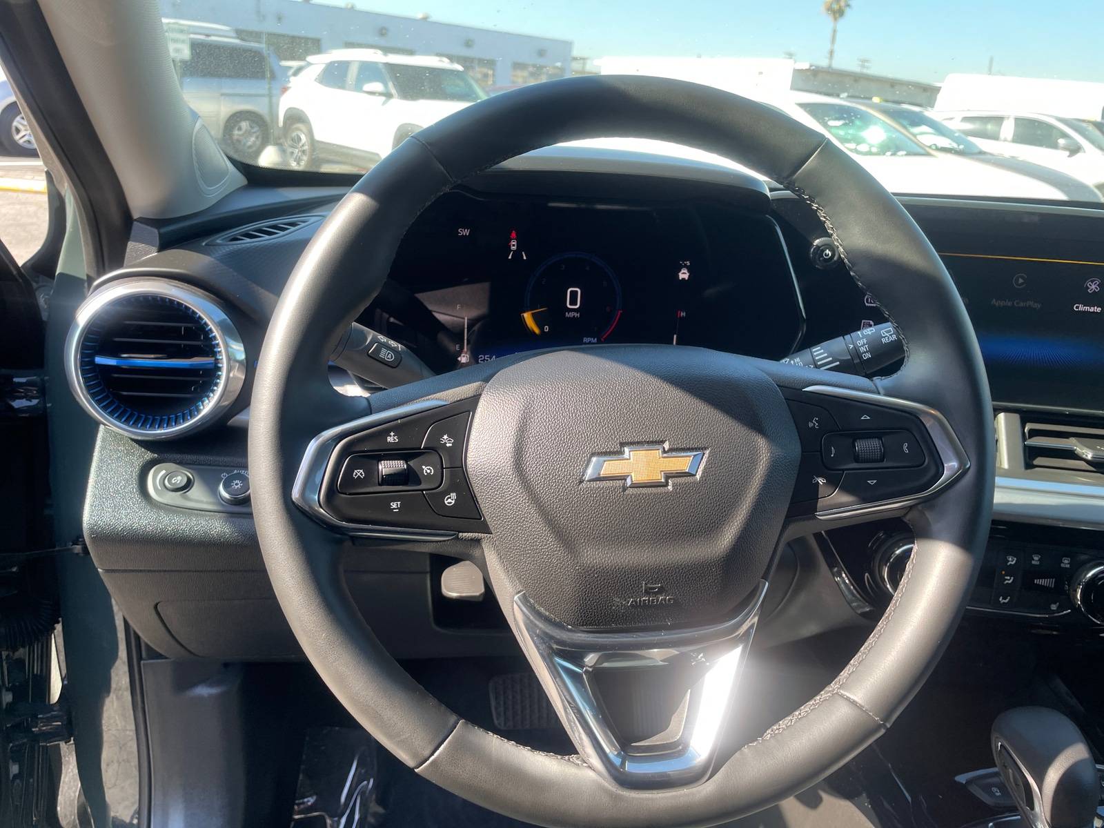 Thumbnail: 2025 Chevrolet Trax - 5