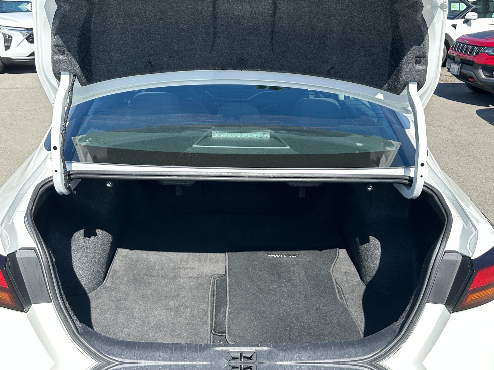 Thumbnail: 2025 Nissan Altima - 6