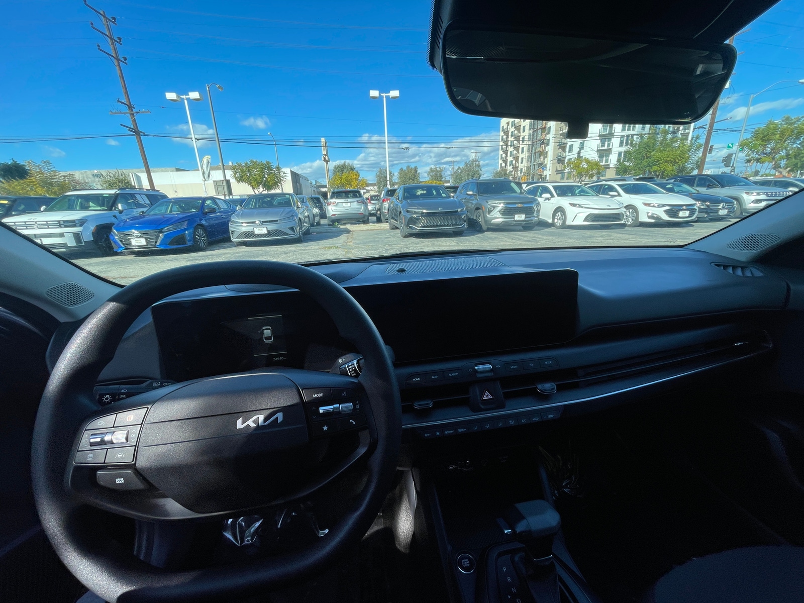 Thumbnail: 2025 Kia K4 - 3