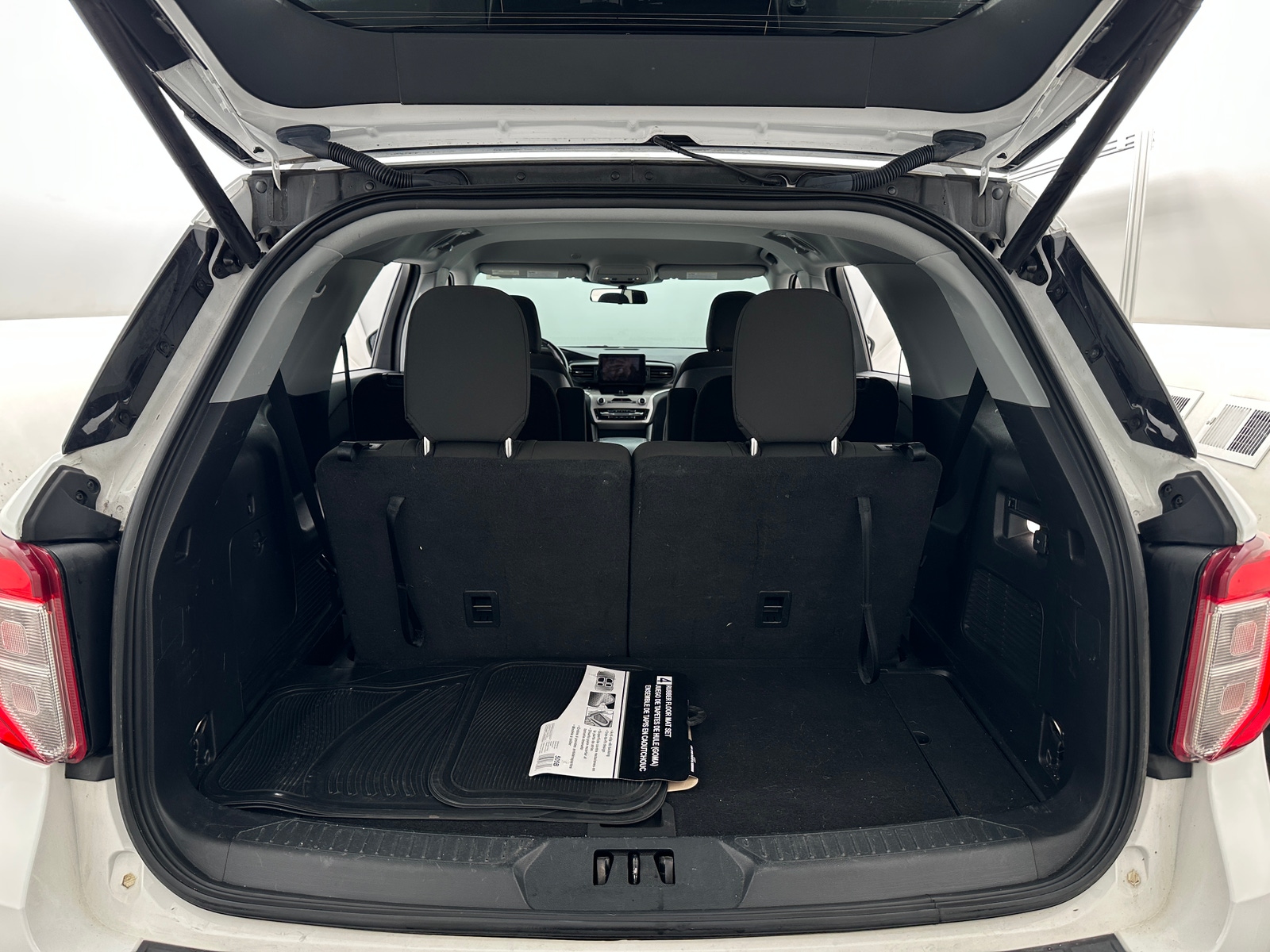 Thumbnail: 2020 Ford Explorer - 7