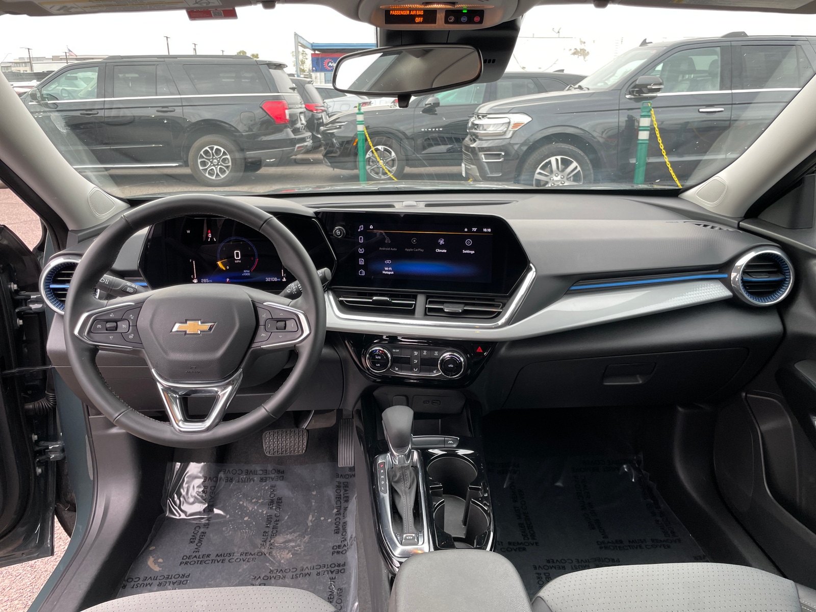 Thumbnail: 2025 Chevrolet Trax - 3