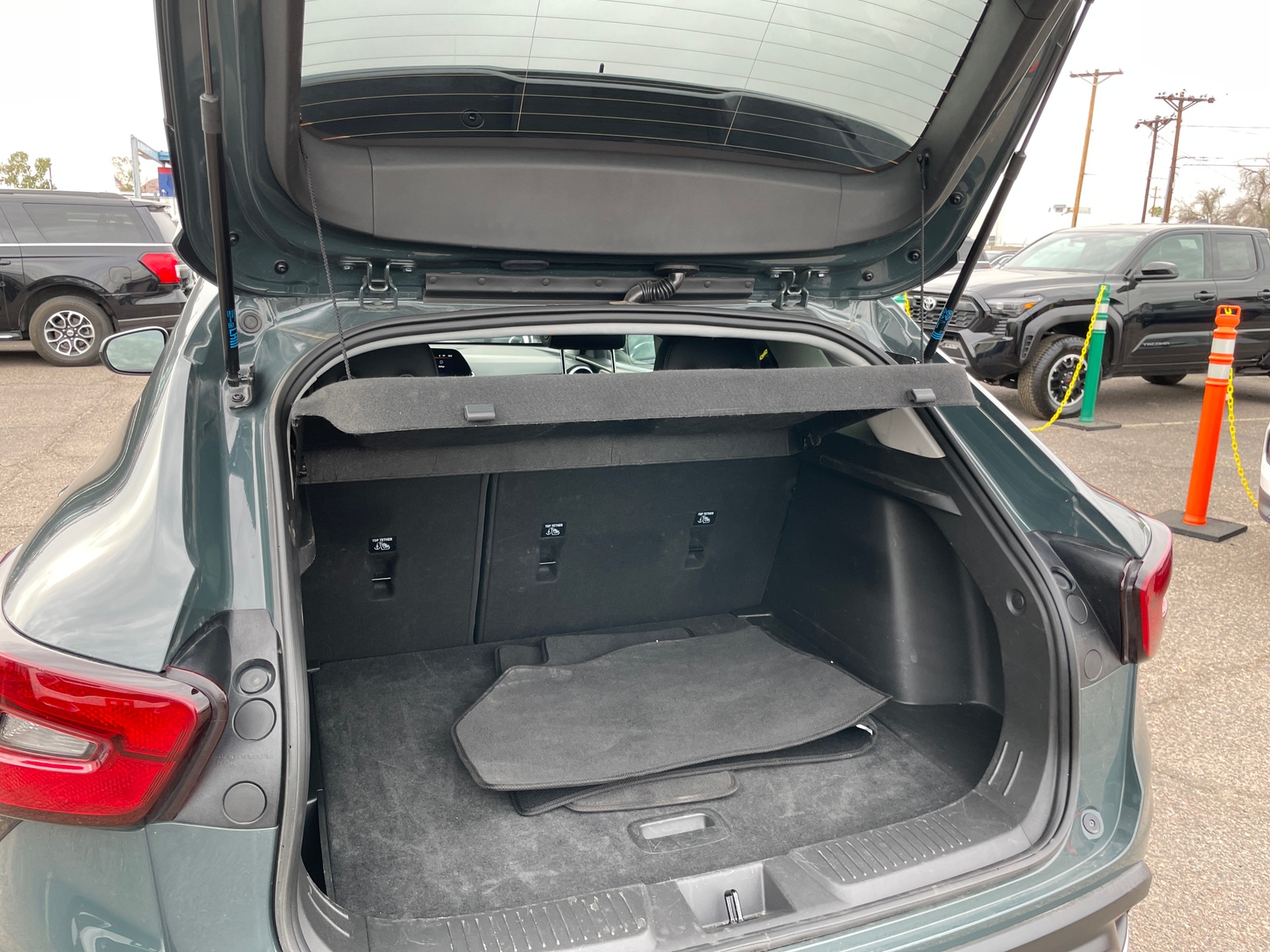 Thumbnail: 2025 Chevrolet Trax - 6