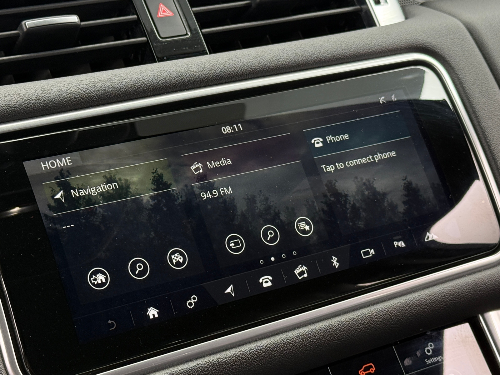 Thumbnail: 2019 Land Rover Range Rover Sport - 3