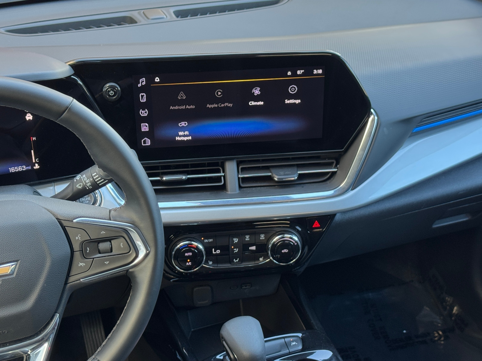 Thumbnail: 2025 Chevrolet Trax - 4