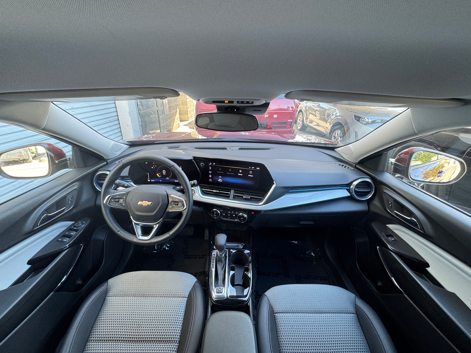 Thumbnail: 2025 Chevrolet Trax - 3