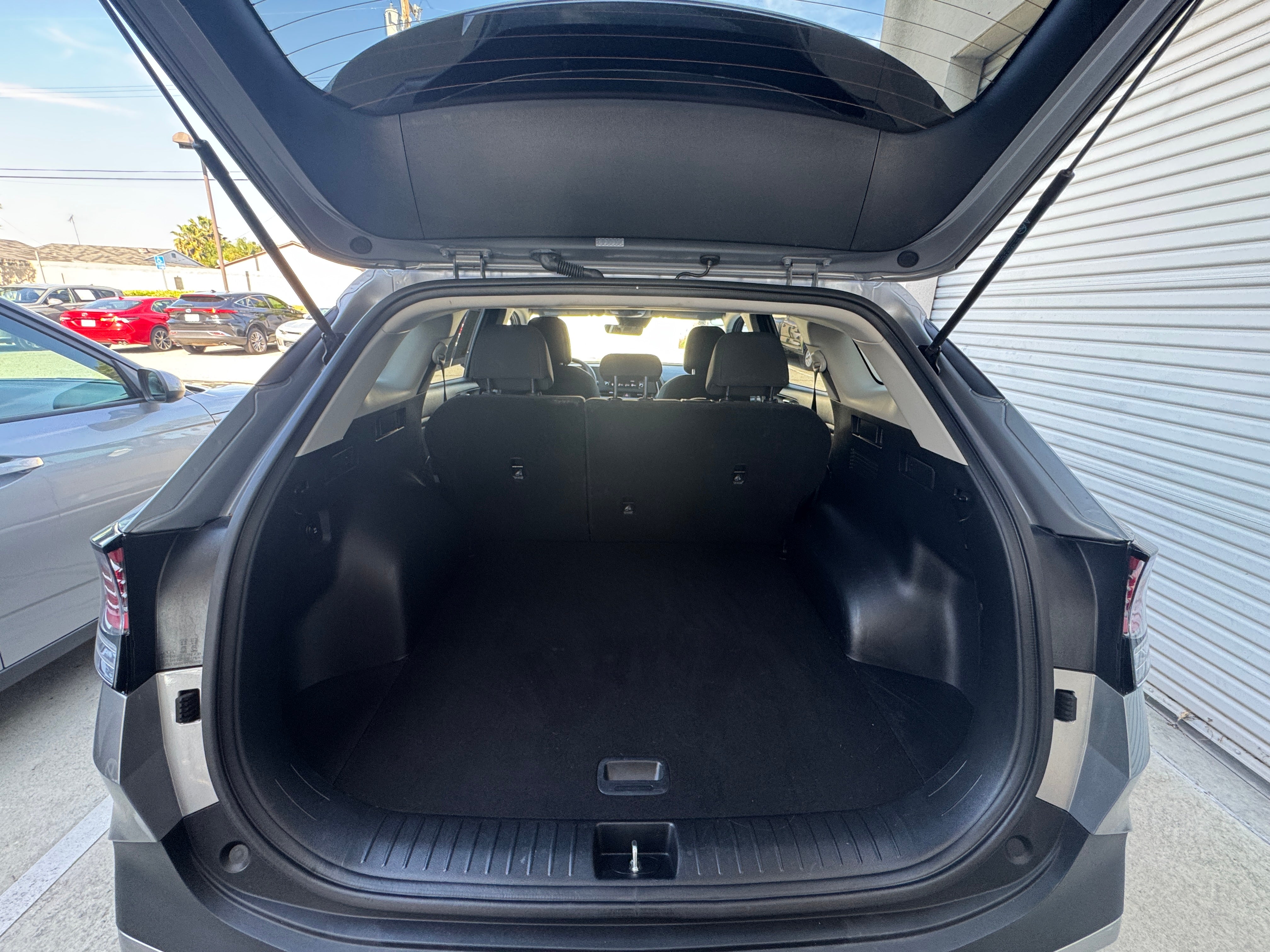 Thumbnail: 2025 Kia Sportage - 6