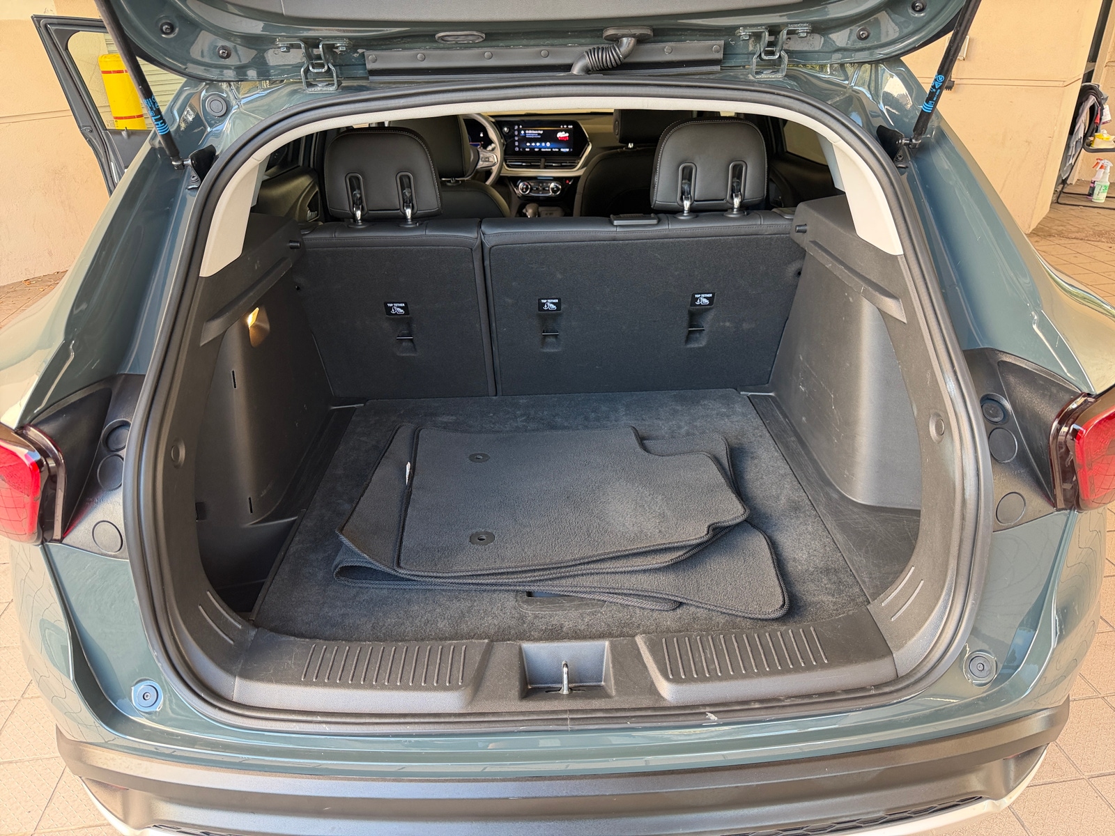 Thumbnail: 2025 Chevrolet Trax - 4