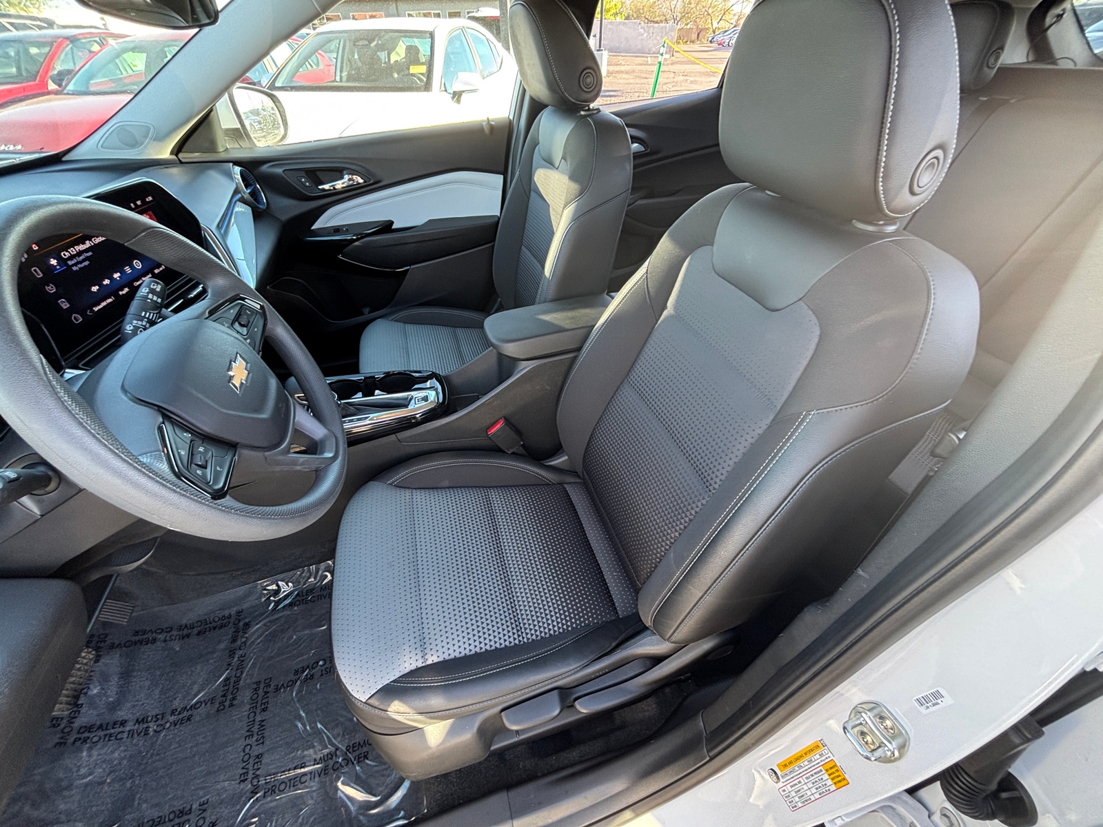 Thumbnail: 2025 Chevrolet Trax - 2