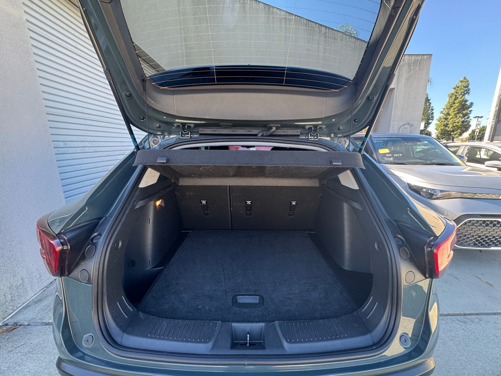 Thumbnail: 2025 Chevrolet Trax - 6