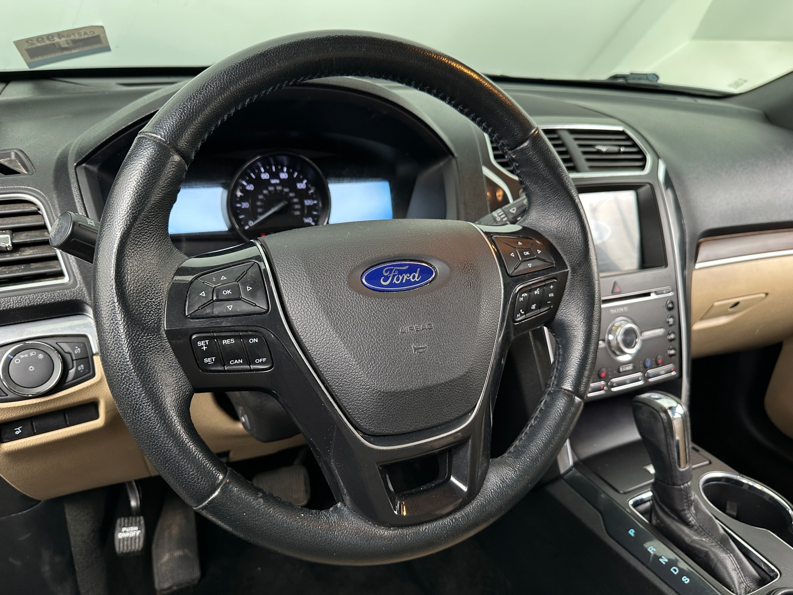 Thumbnail: 2017 Ford Explorer - 4