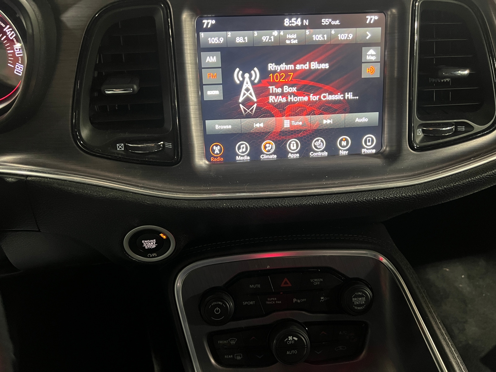 Thumbnail: 2017 Dodge Challenger - 3