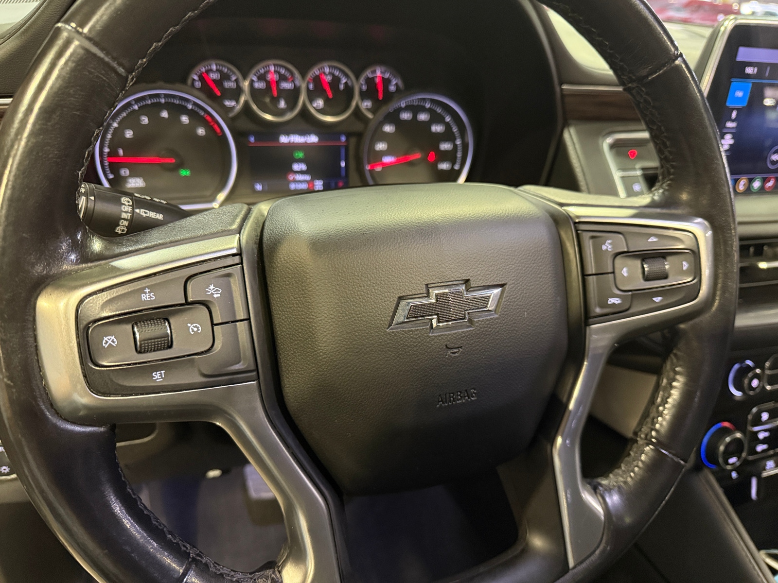 Thumbnail: 2021 Chevrolet Suburban - 4