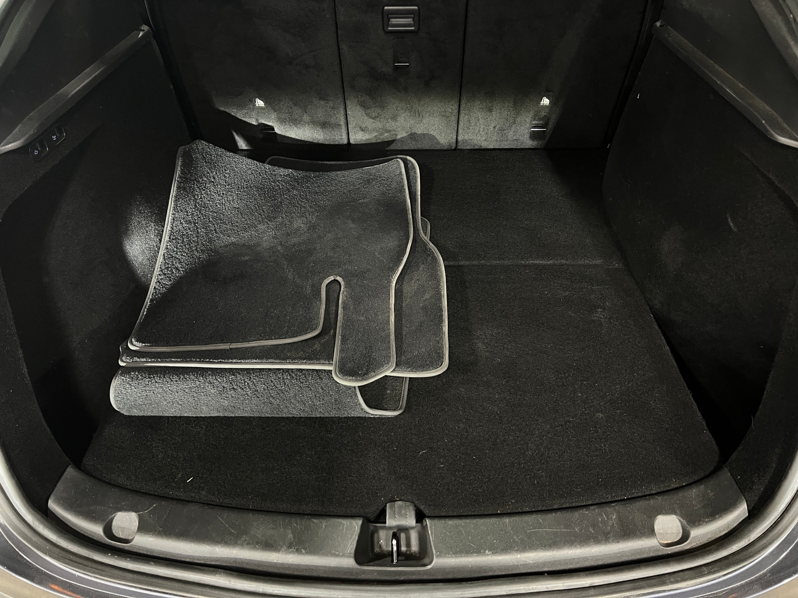 Thumbnail: 2023 Tesla Model Y - 6