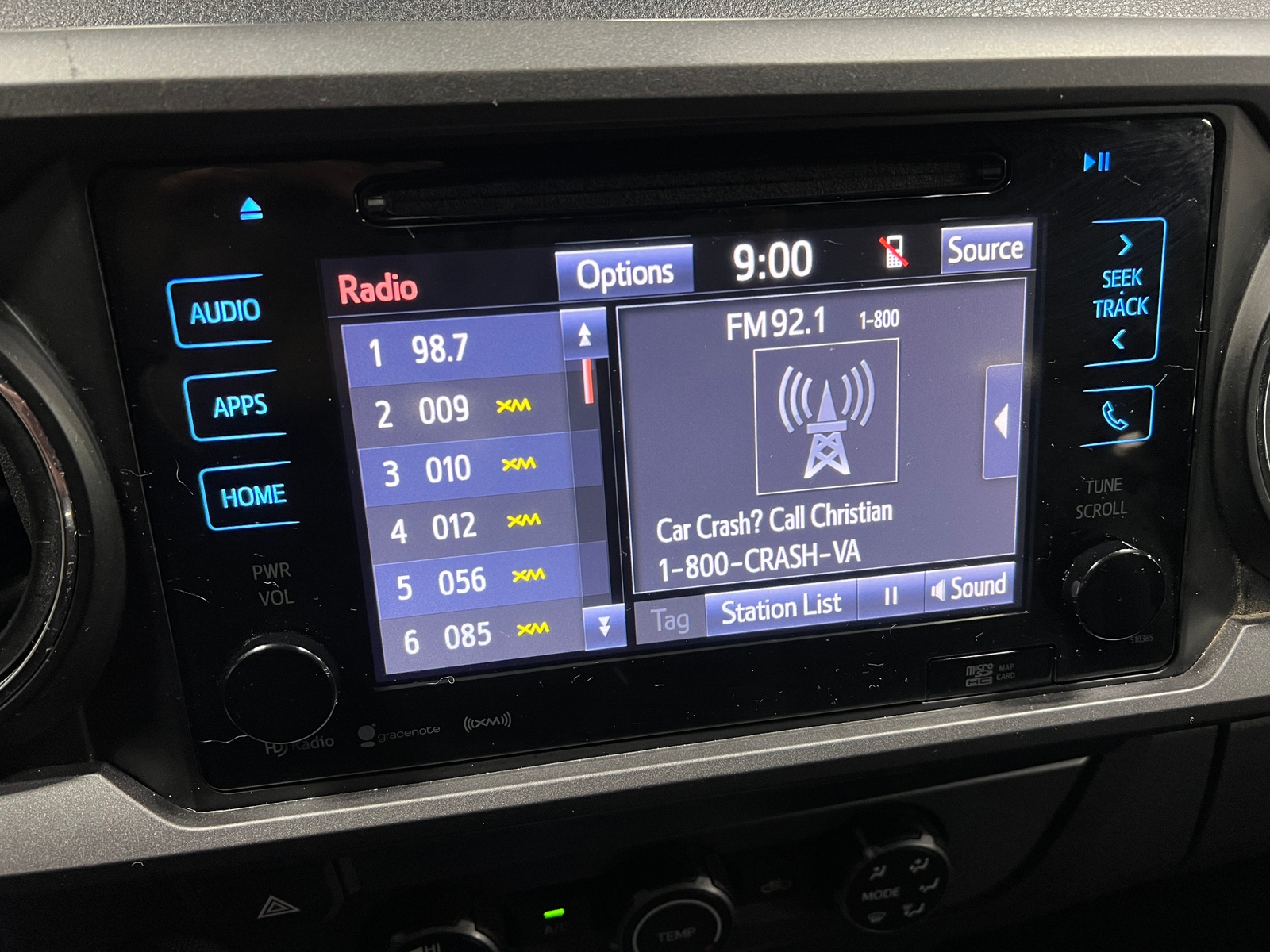 Thumbnail: 2019 Toyota Tacoma - 4