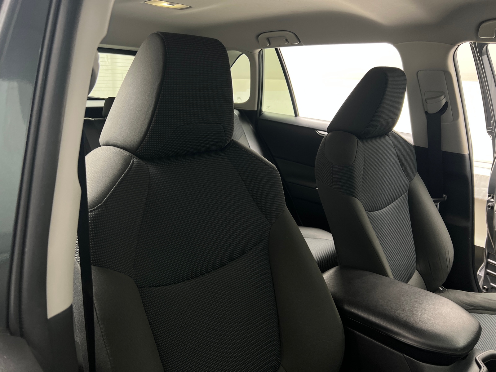 Thumbnail: 2022 Toyota RAV4 - 2