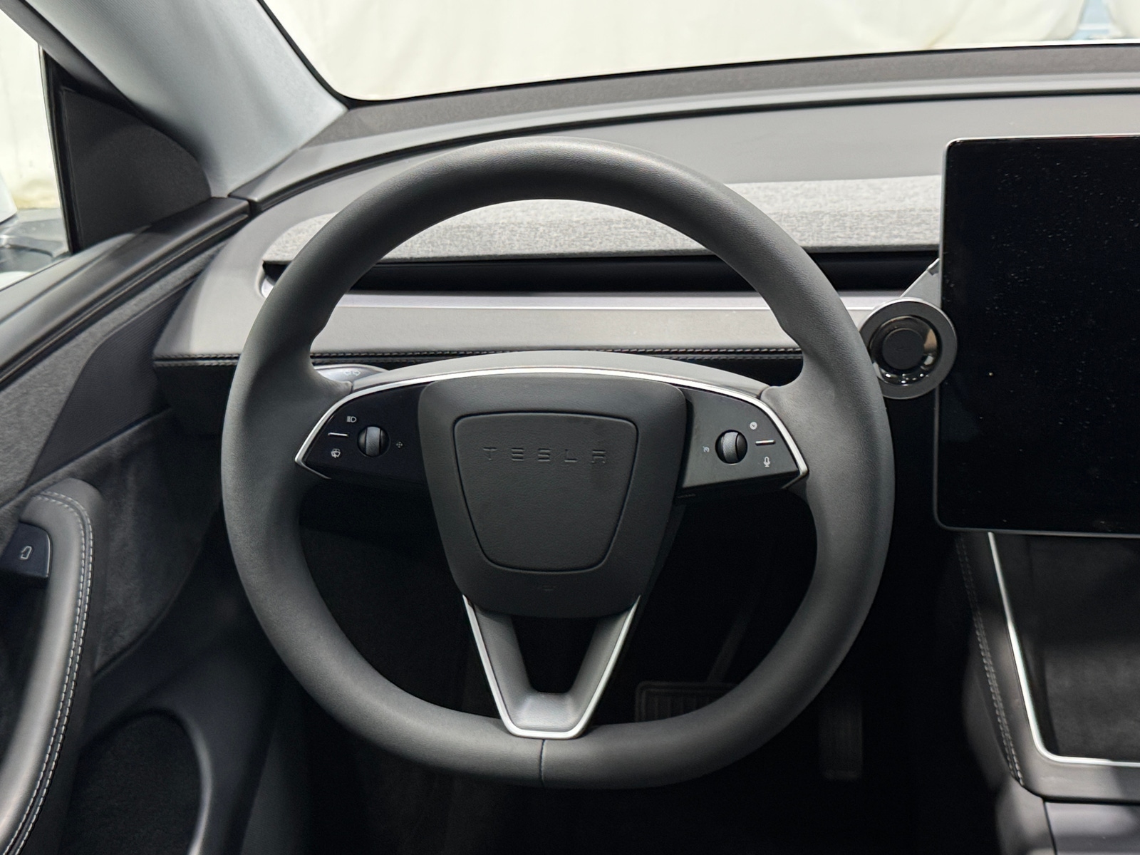 Thumbnail: 2026 Tesla Model Y - 4