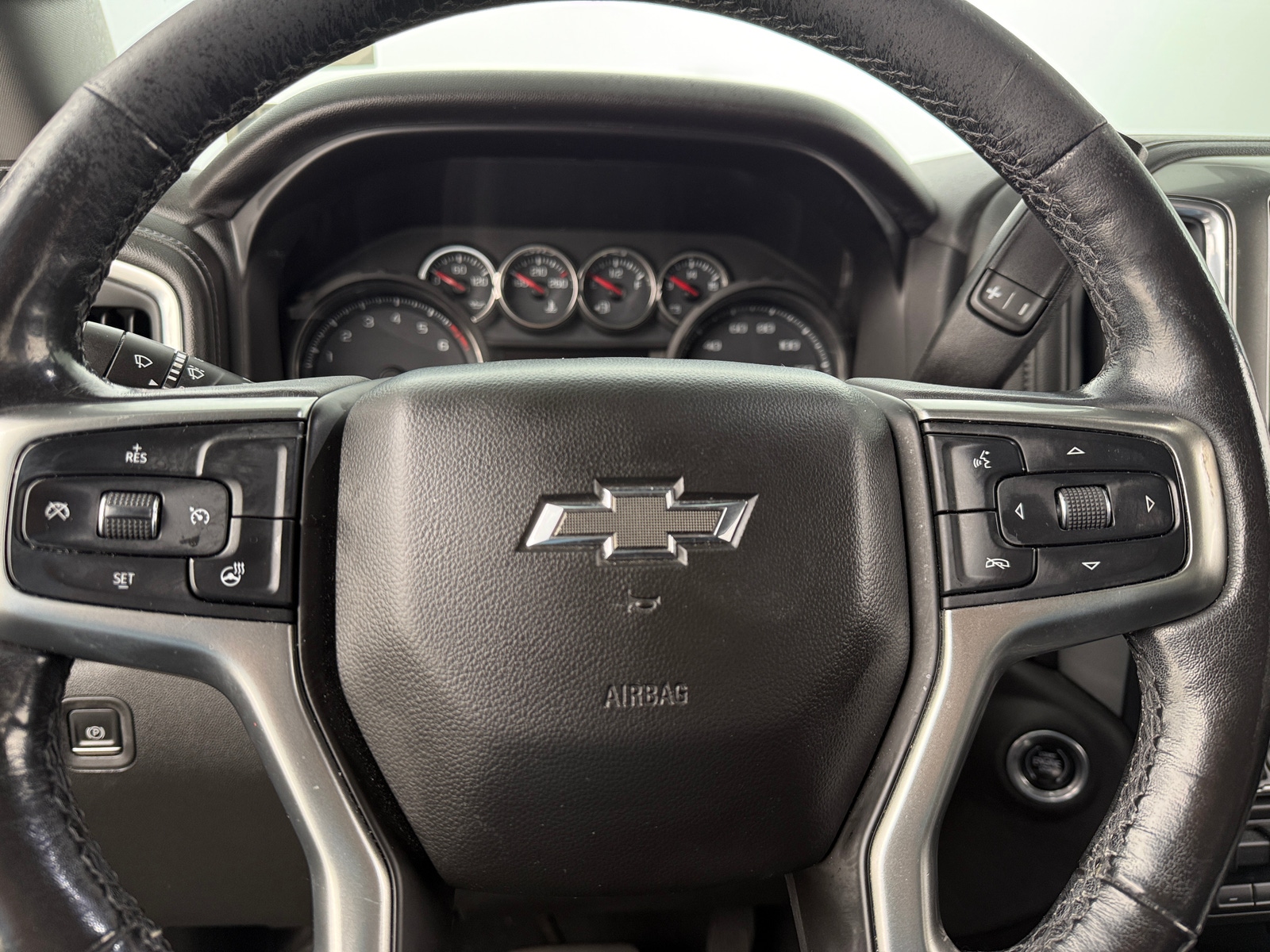 Thumbnail: 2019 Chevrolet Silverado 1500 - 4